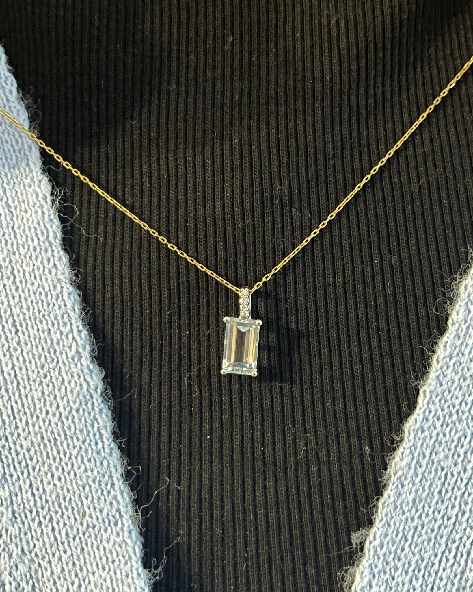 Pendentif Aigue - Marine 1.80 carat &amp; 4 Diamants &quot;Stina&quot; - Elliade Paris