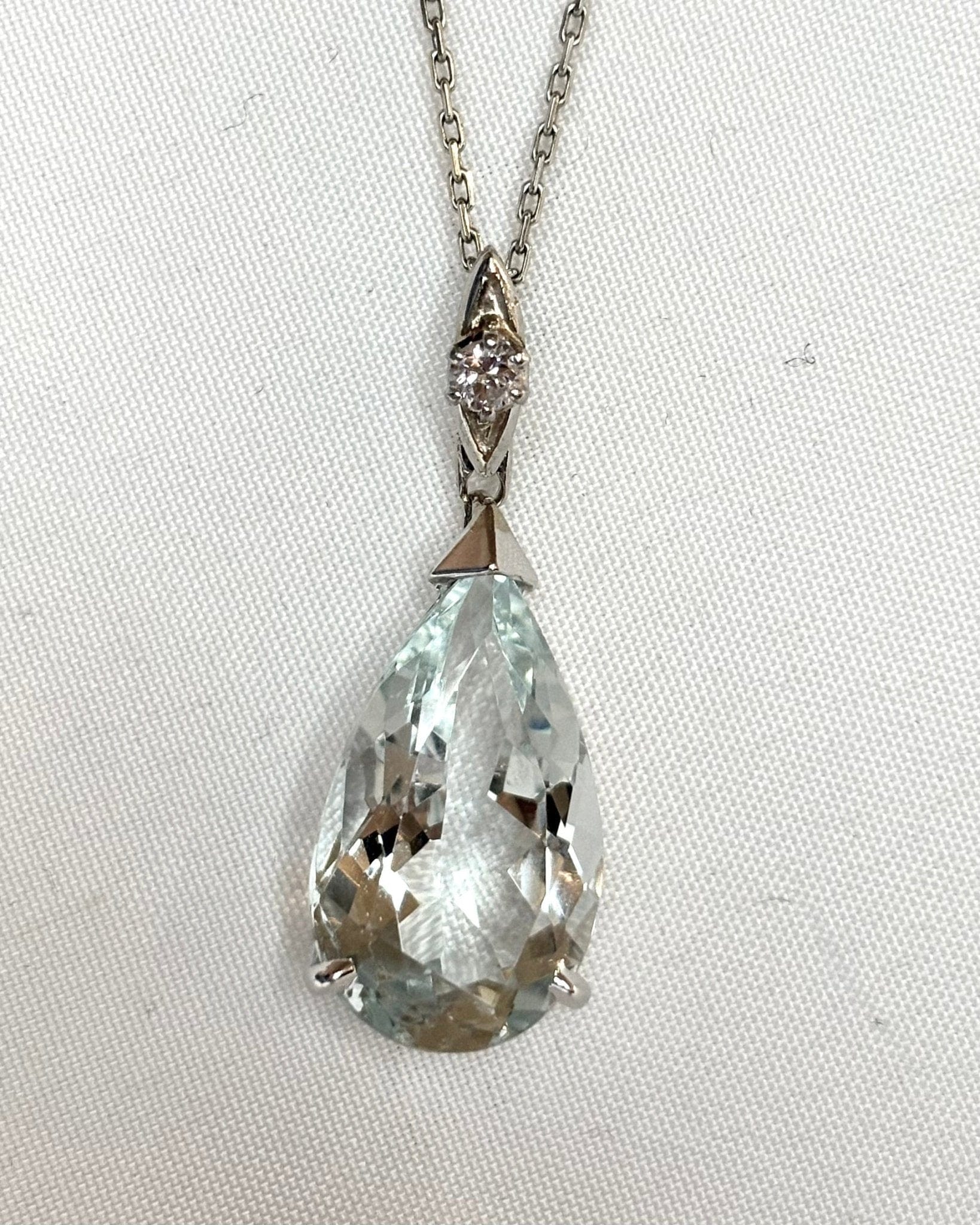 Pendentif Aigue - Marine 20 carats poire &amp; diamant "Nora" - Elliade Paris