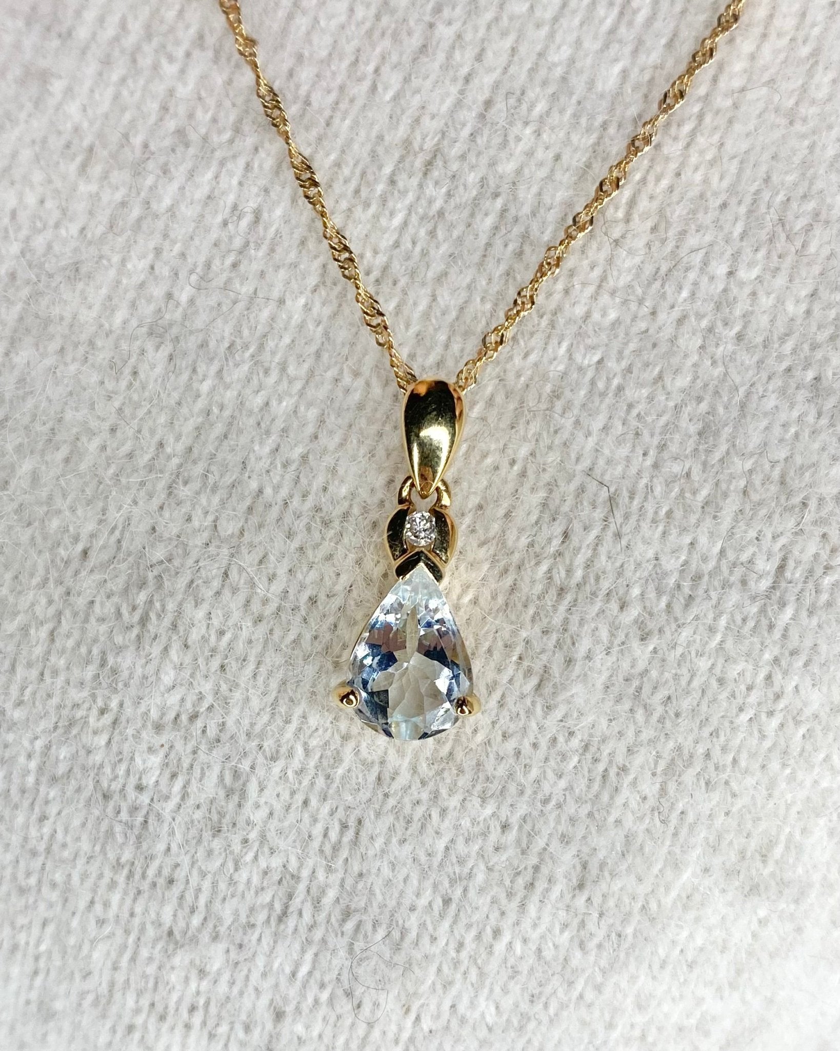 Pendentif Aigue - Marine Poire 1.50 carat &amp; Diamant "Marina" - Elliade Paris