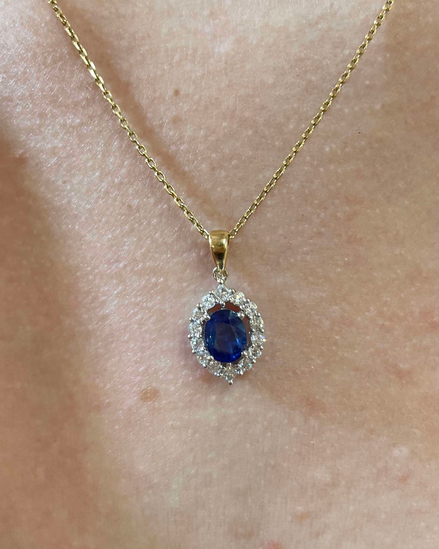 Pendentif Marguerite Saphir 1.20 carat &amp; Diamants &quot;Vania&quot;