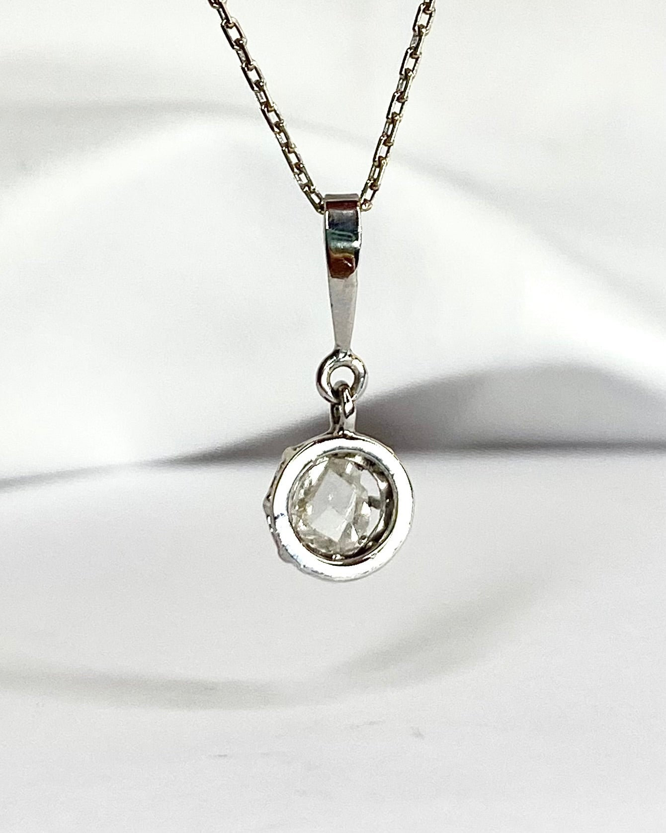 Pendentif Art - Déco Diamant 0.25 carat "Maya" - Elliade Paris