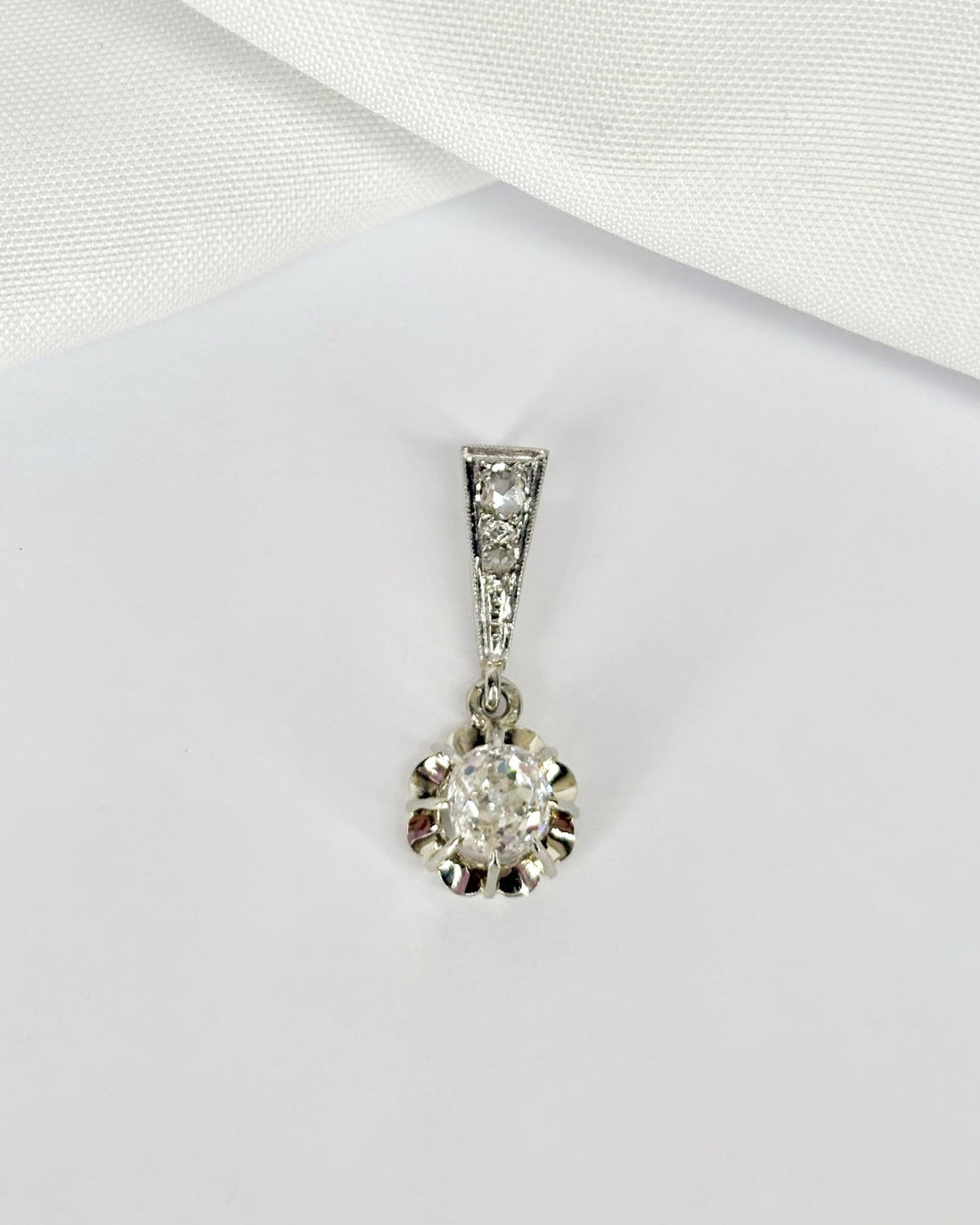 Pendentif Art Déco Diamants 0.41 carat &quot;Kloé&quot; - Elliade Paris