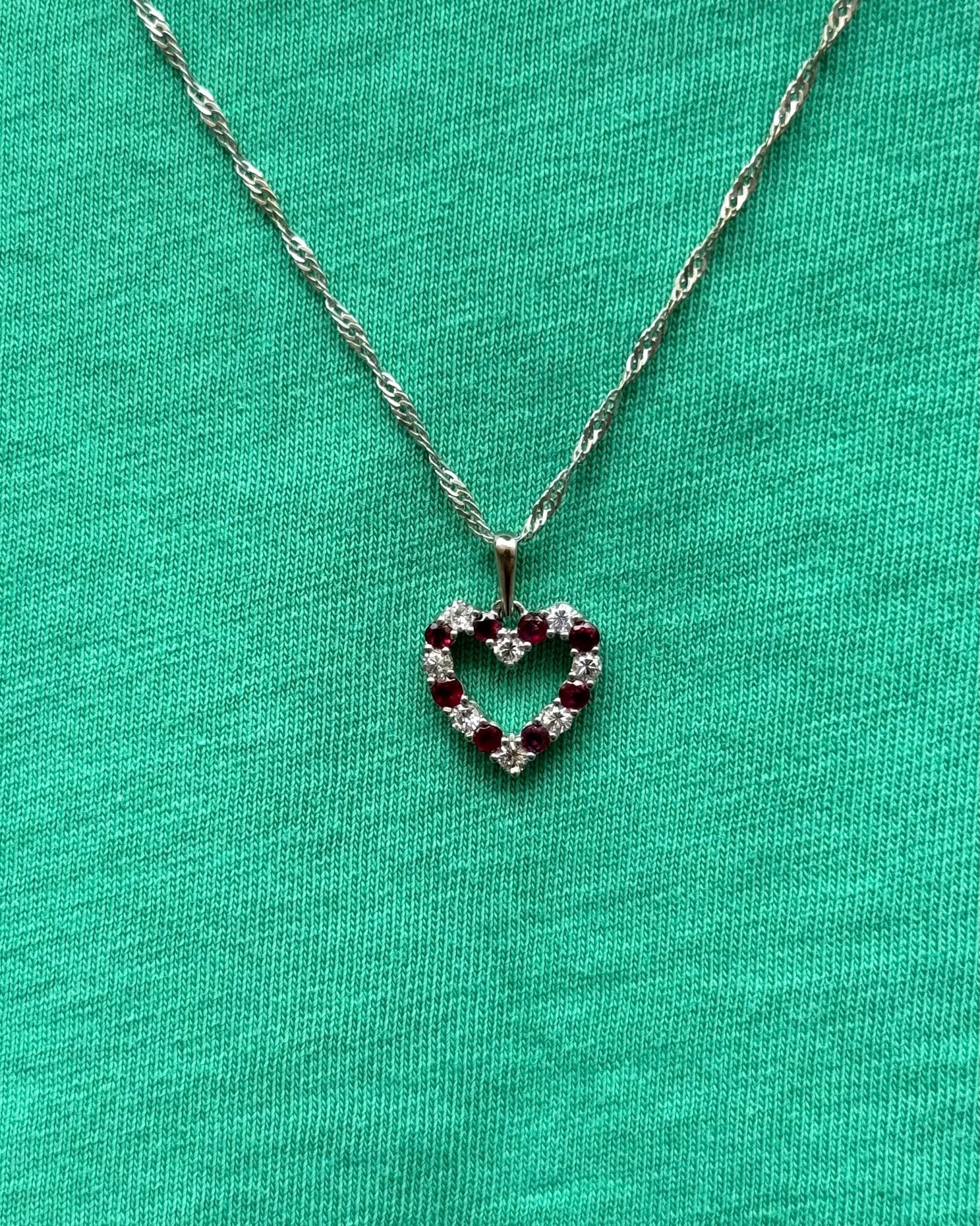 Pendentif Cœur Rubis 0.45 carat &amp; Diamants 0.32 carat "Rosa" - Elliade Paris