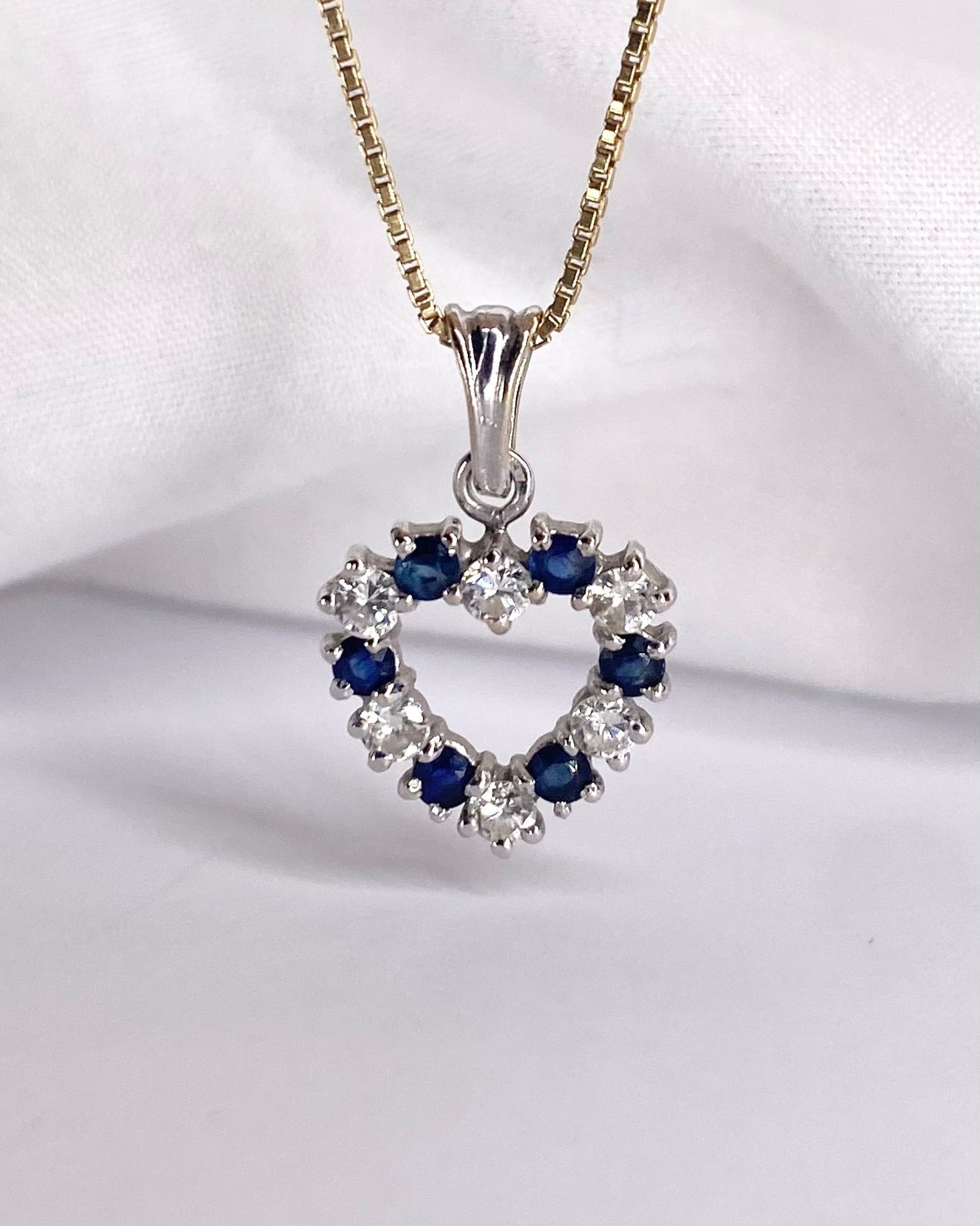 Pendentif Cœur Saphirs &amp; Diamants "Carmen" - Elliade Paris