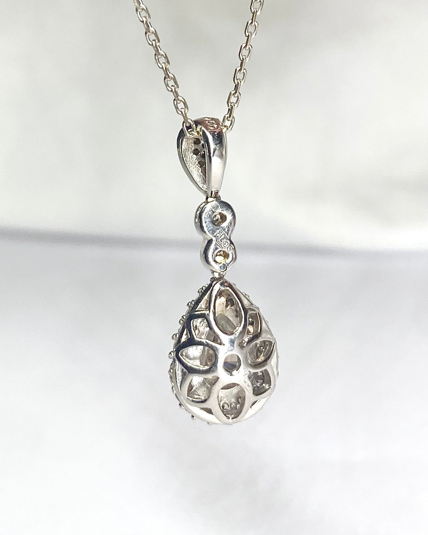 Pendentif Diamant Cognac 0.40 carat &amp; Diamants 0.61 carat "Maya" - Elliade Paris