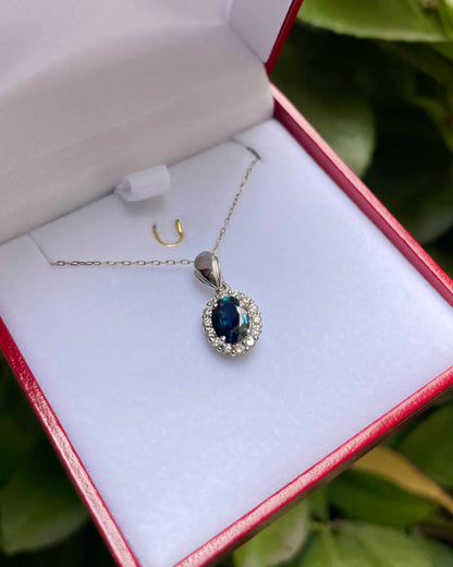 Pendentif Marguerite Saphir &amp; Diamants &quot;Brielle&quot;