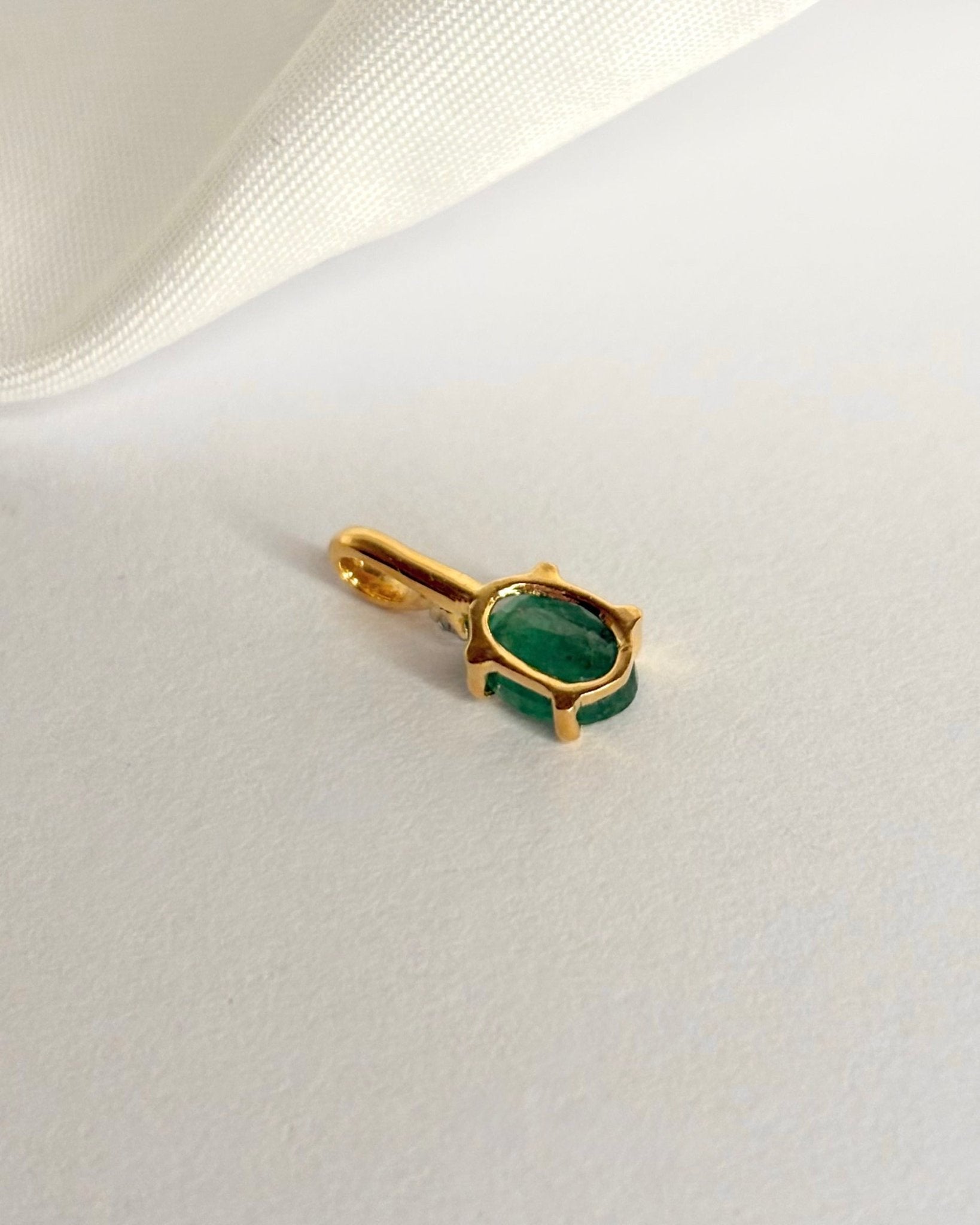 Pendentif Émeraude 0.50 carat &amp; Diamant "Mahaut" - Elliade Paris