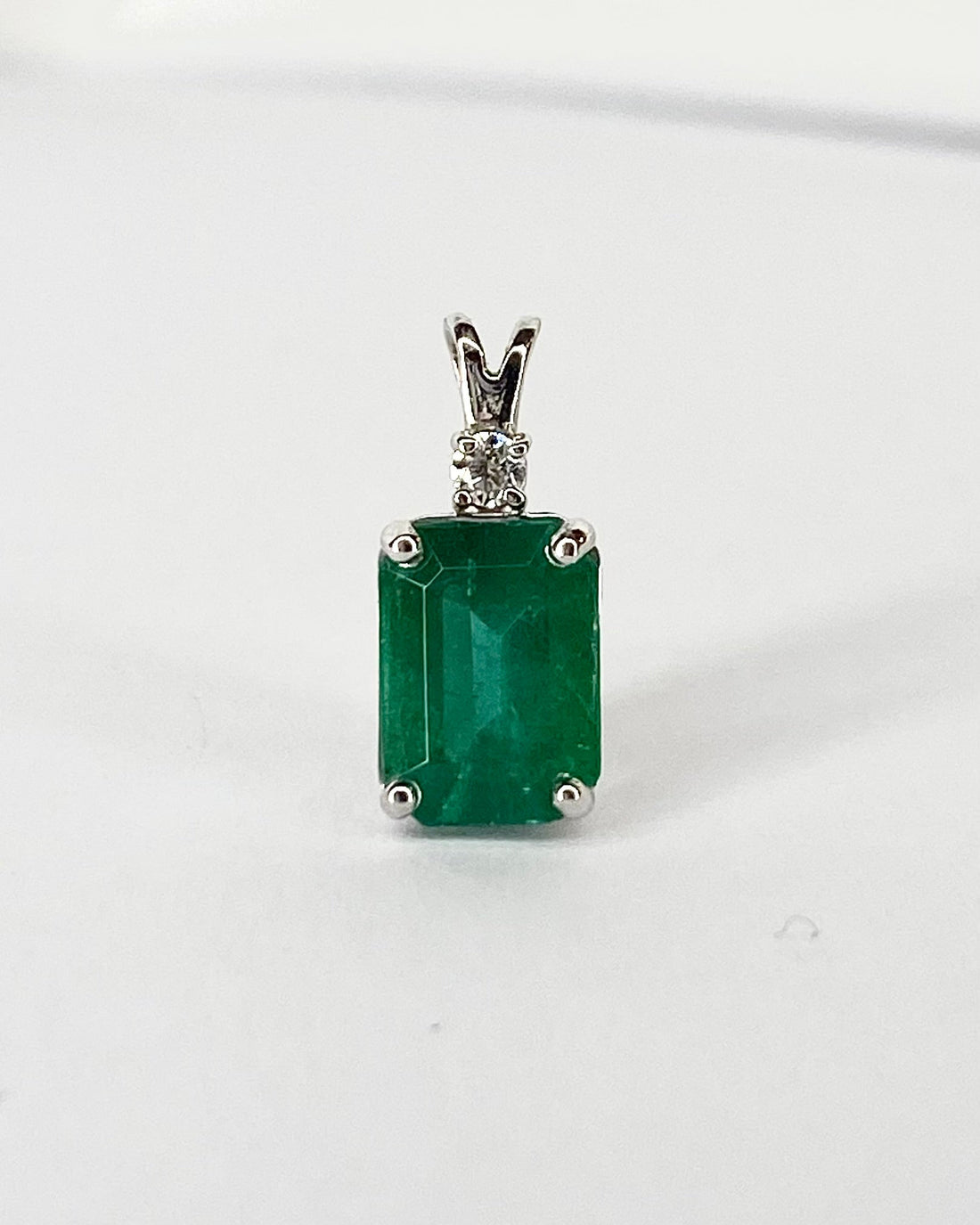 Pendentif Émeraude 0.60 carat &amp; Diamant &quot;Clarine&quot; - Elliade Paris