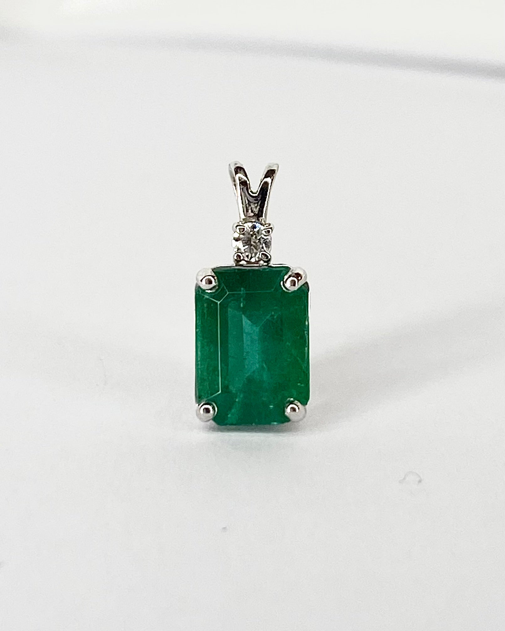 Pendentif Émeraude 0.60 carat &amp; Diamant "Clarine" - Elliade Paris