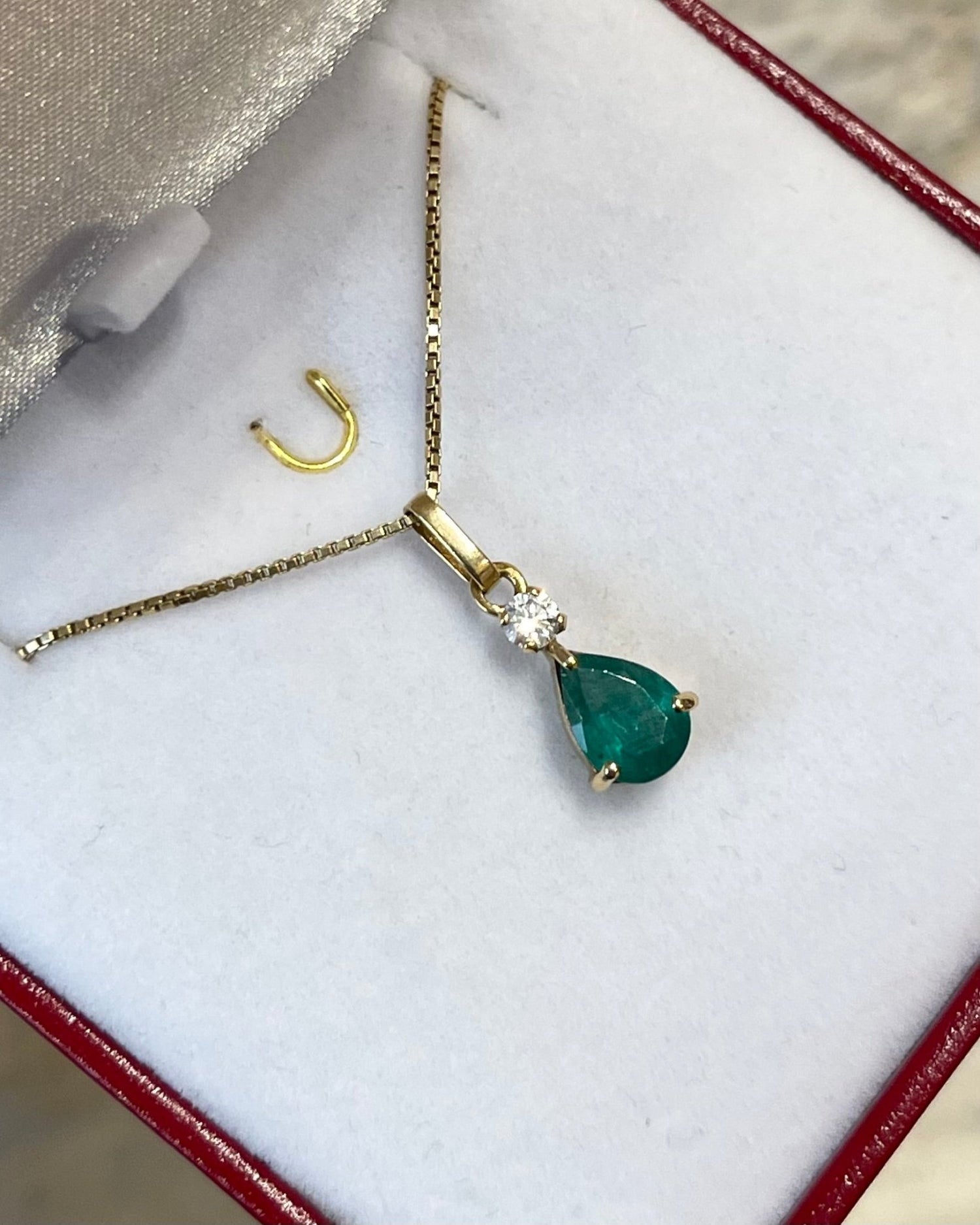 Pendentif Emeraude 1.16 carat &amp; Diamant &quot;Pina&quot; - Elliade Paris