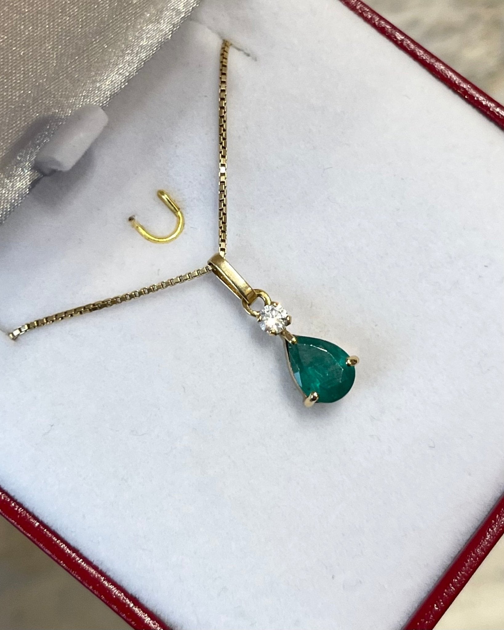 Pendentif Emeraude 1.16 carat &amp; Diamant &quot;Pina&quot; - Elliade Paris