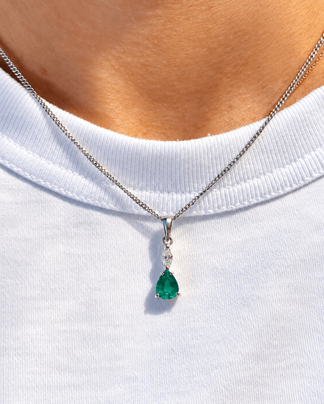 Pendentif Émeraude 1.22 carat &amp; Diamant 0.25 carat "Leanne" - Elliade Paris