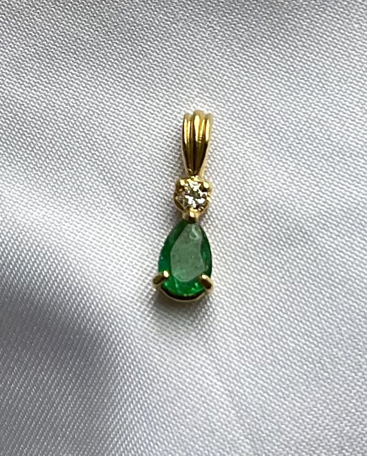 Pendentif Emeraude &amp; diamant "Mélodie" - Elliade Paris
