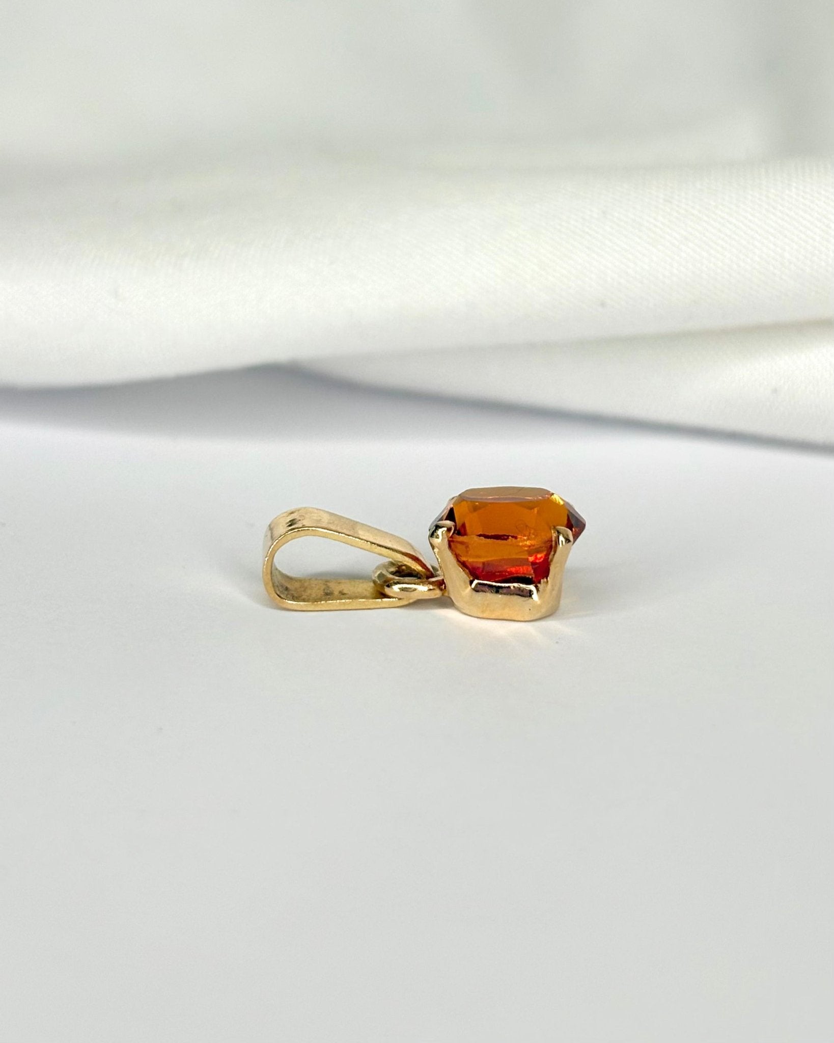 Pendentif Grenat Spessartite 2.20 carats "Ilona" - Elliade Paris