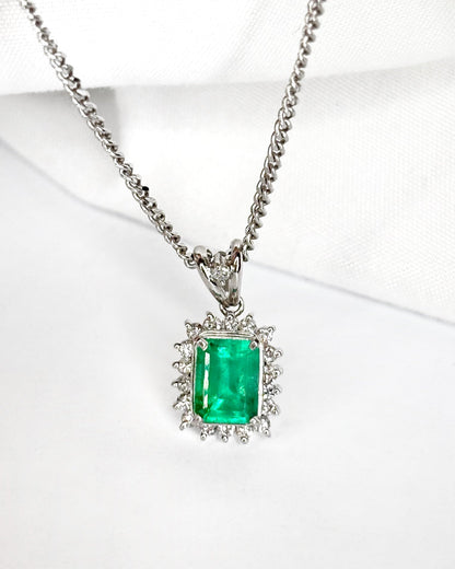 Pendentif Marguerite Émeraude 0.92 carat &amp; Diamants 0.23 carat "Cassie" - Elliade Paris