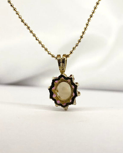 Pendentif Marguerite Opale &amp; Rubis "Éléonore" - Elliade Paris
