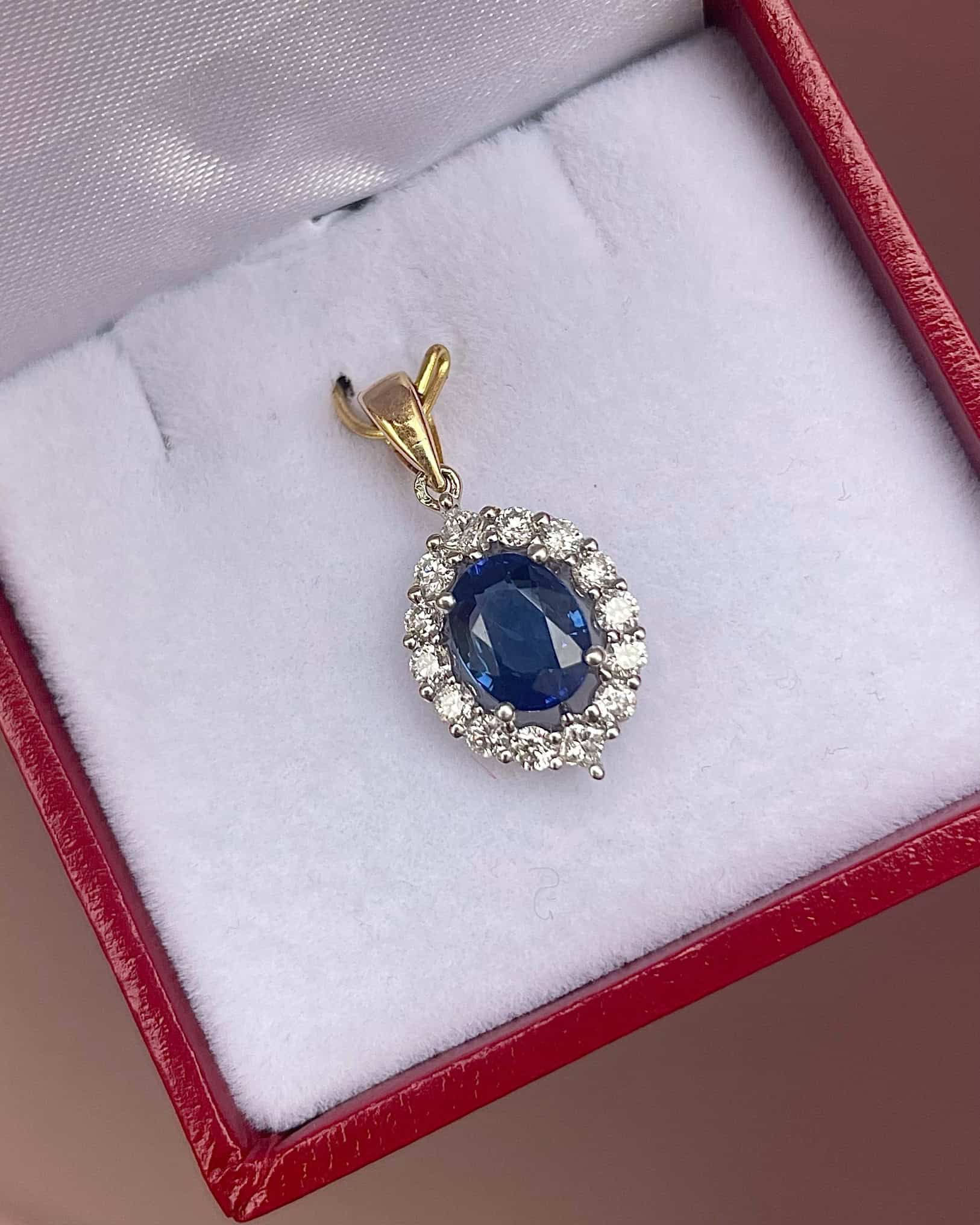 Pendentif Marguerite Saphir 1.20 carat &amp; Diamants "Vania" - Elliade Paris