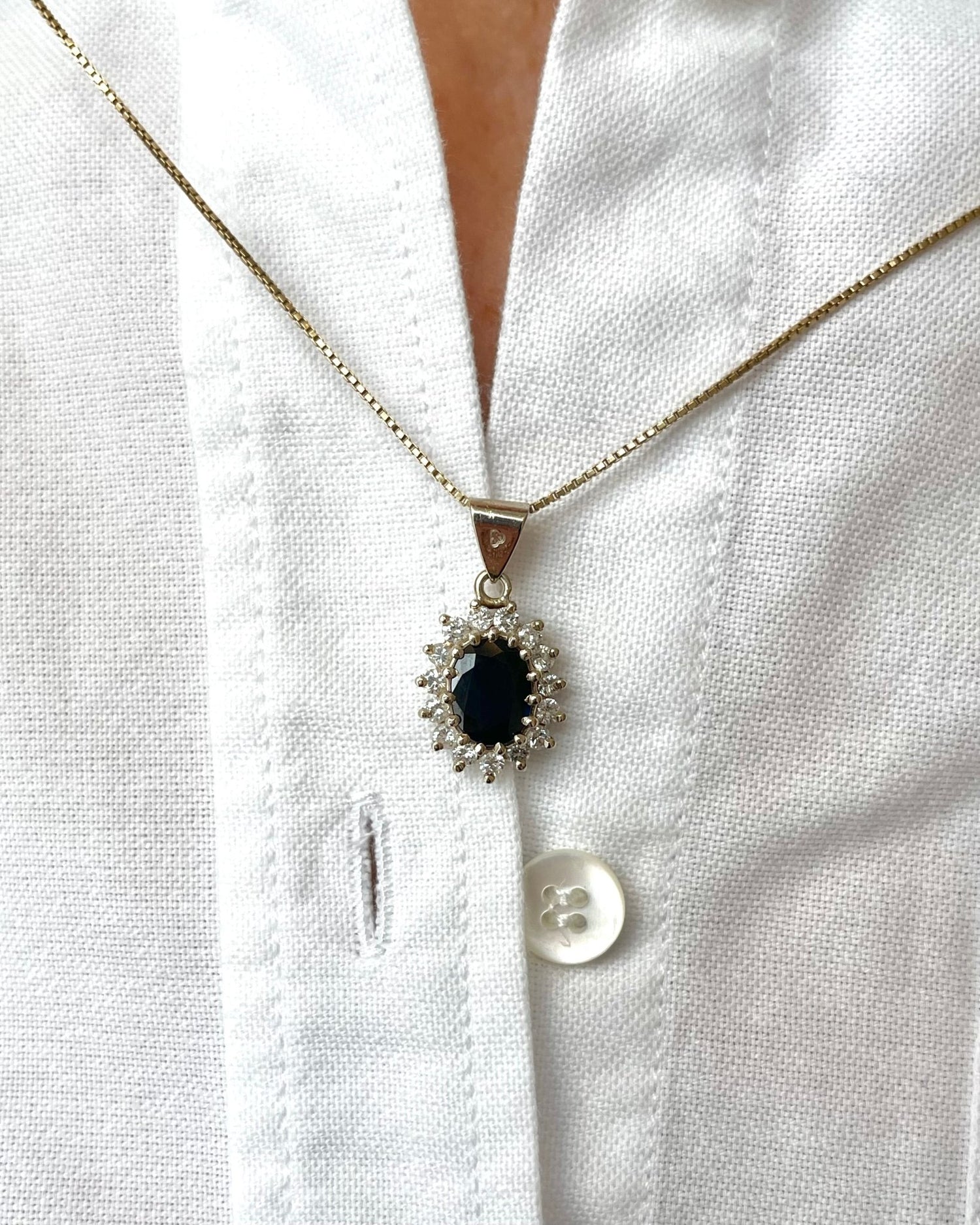 Pendentif Marguerite Saphir 1.65 carat &amp; Diamants 0.35 carat "Aby" - Elliade Paris
