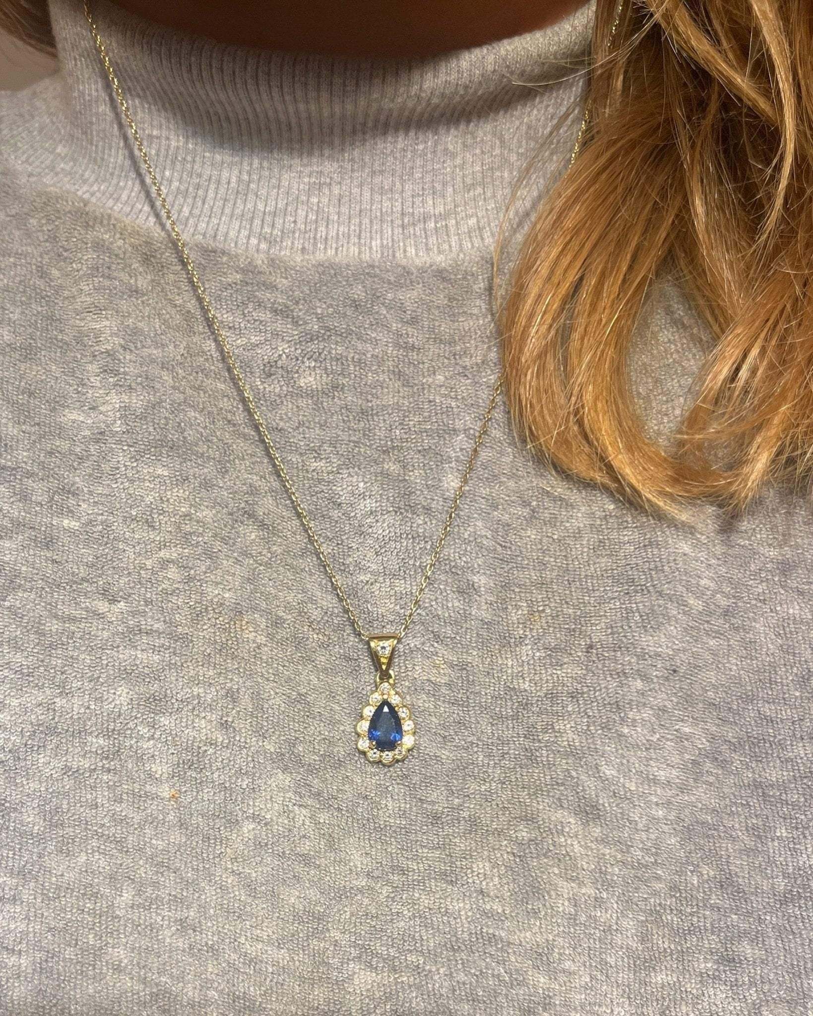 Pendentif Marguerite Saphir &amp; diamants "Ailis" - Elliade Paris