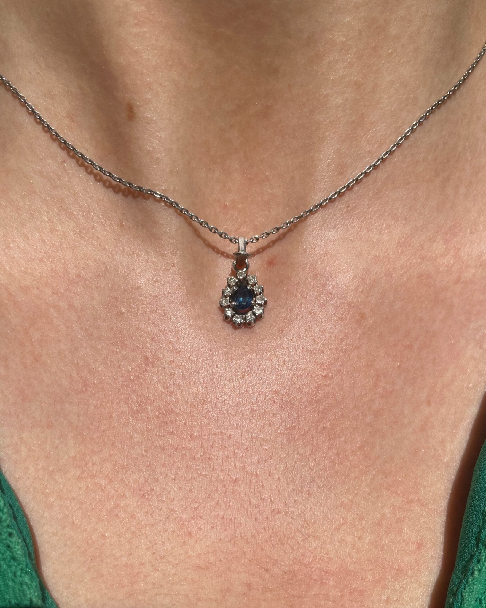 Pendentif Marguerite Saphir &amp; diamants "Eliane" - Elliade Paris