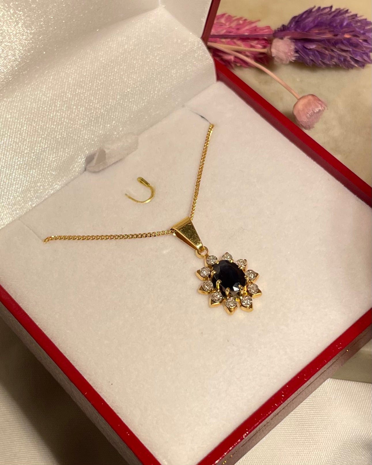 Pendentif Marguerite Saphir &amp; Diamants « Méline » - Elliade Paris
