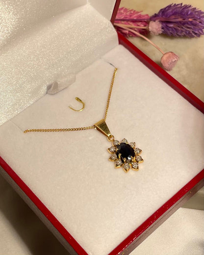 Pendentif Marguerite Saphir &amp; Diamants « Méline » - Elliade Paris