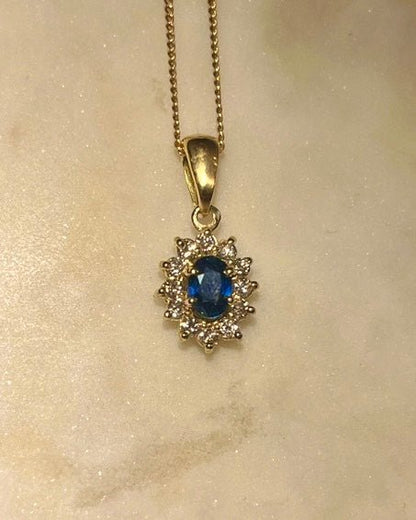 Pendentif Marguerite Saphir &amp; Diamants &quot;Veronica&quot; - Elliade Paris