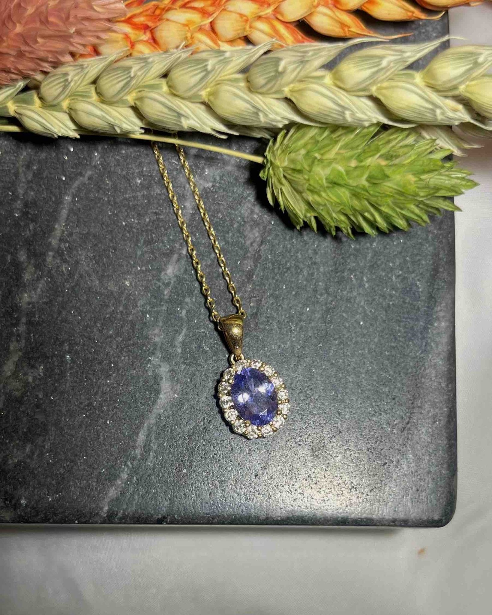 Pendentif Marguerite tanzanite &amp; diamants &quot;Janelle&quot; - Elliade Paris