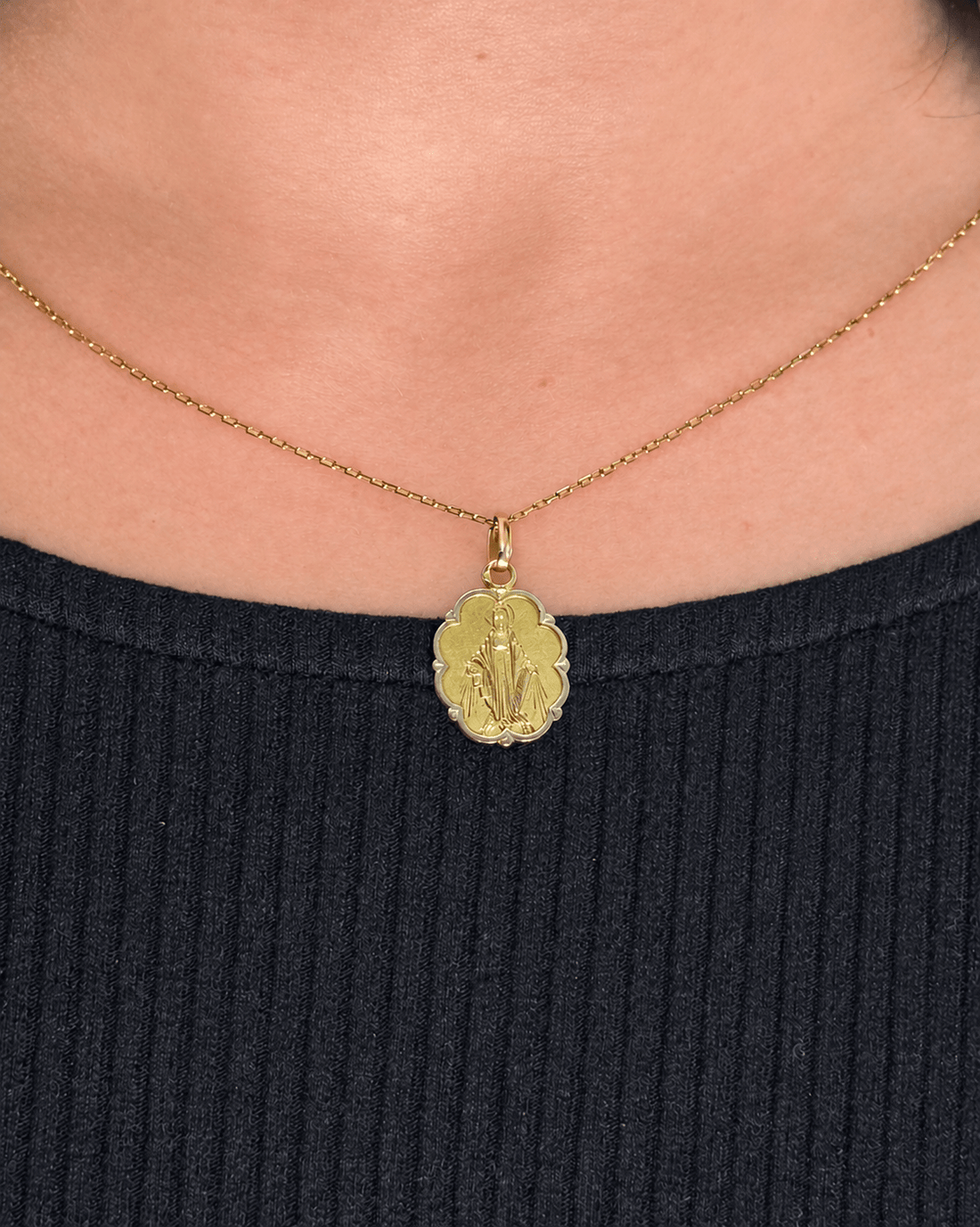 Pendentif Médaillon Or Jaune &amp; Rose 18 carats "Yvette" - Elliade Paris