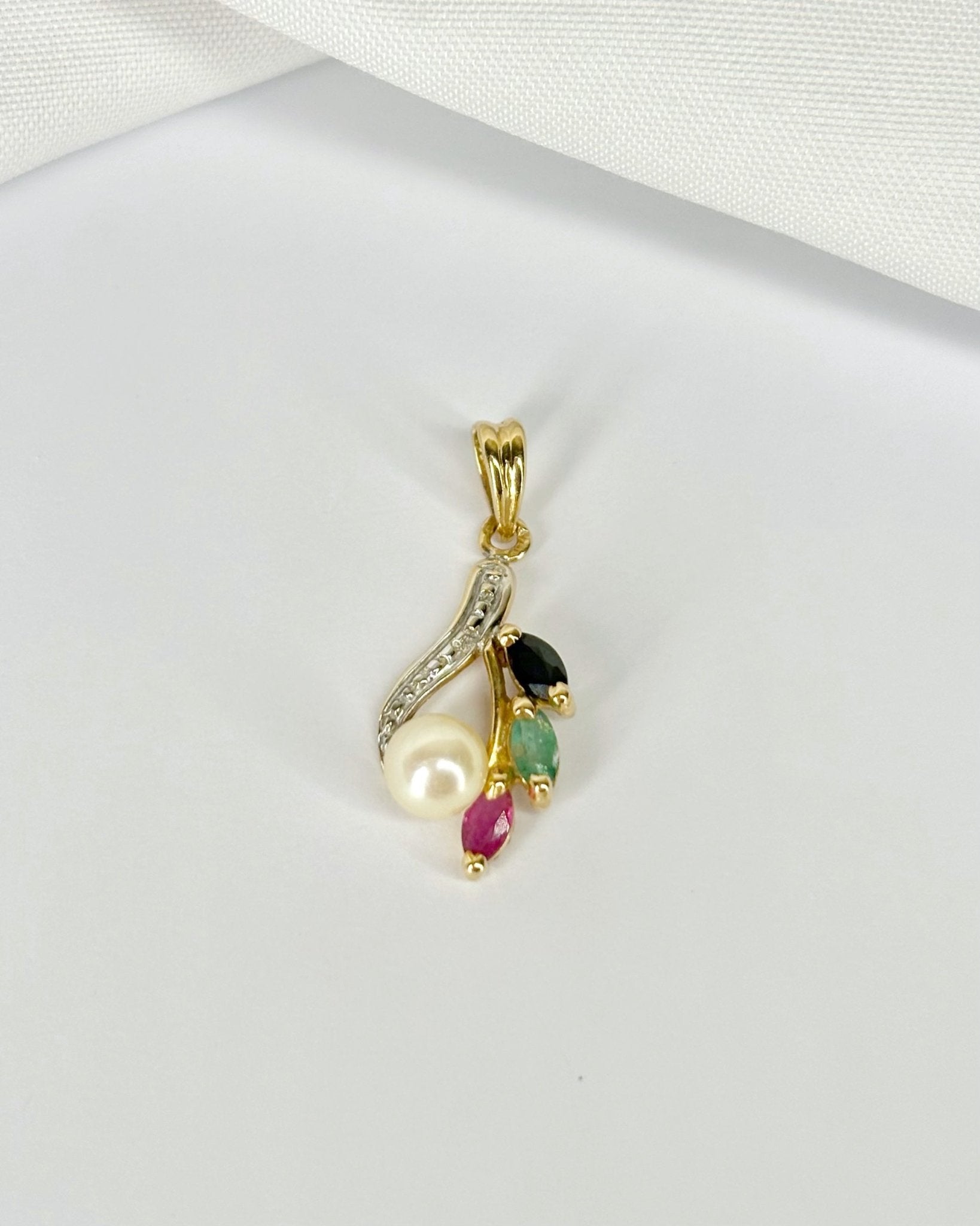 Pendentif Perle, Saphir, Émeraude &amp; Rubis "Louna" - Elliade Paris