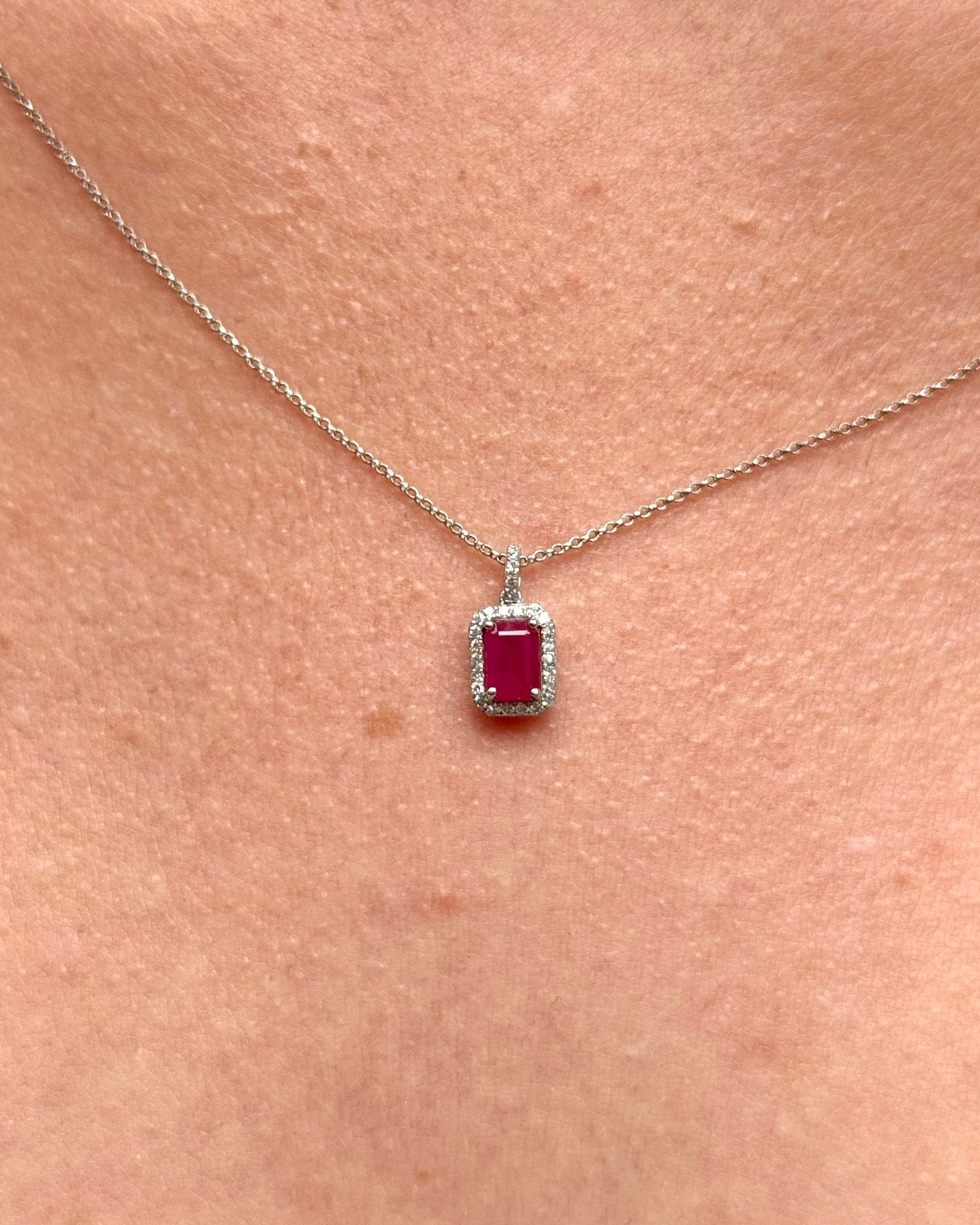 Pendentif Rubis 0.75 carat &amp; Diamants 0.22 carat "Lise" - Elliade Paris