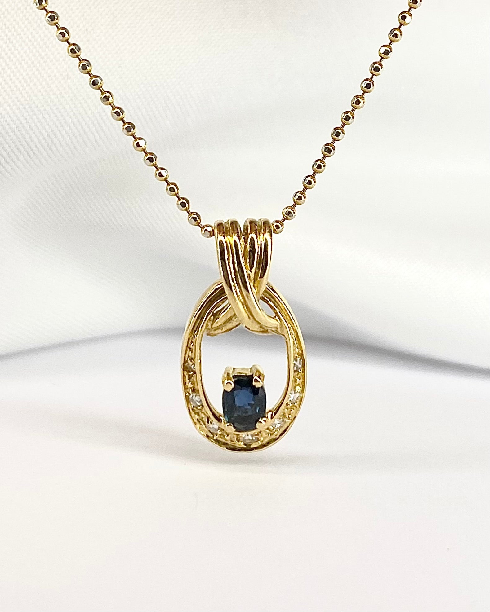 Pendentif Saphir 0.20 carat &quot;Magalie&quot; - Elliade Paris