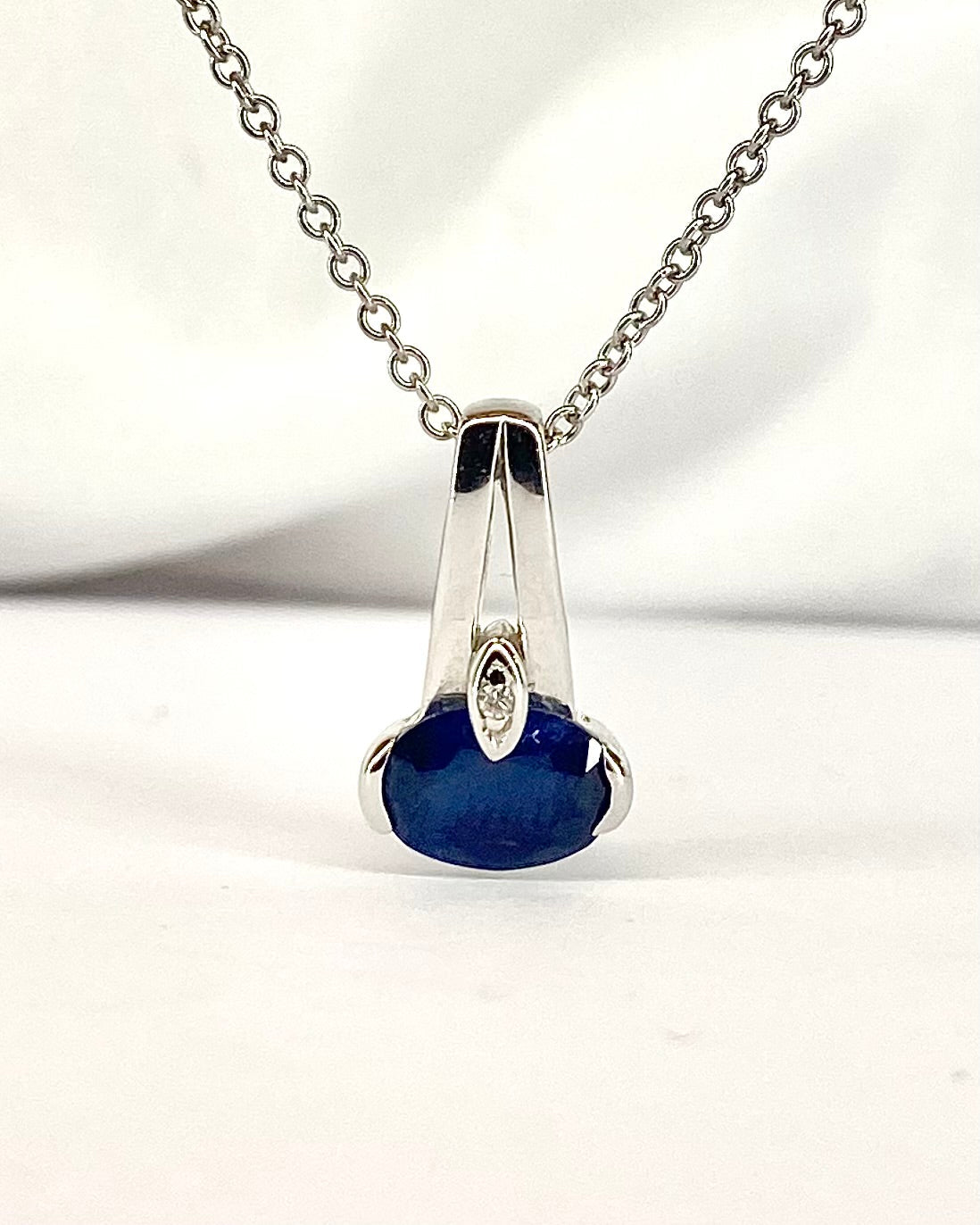 Pendentif Saphir 1 carat &amp; Diamant "Lison" - Elliade Paris