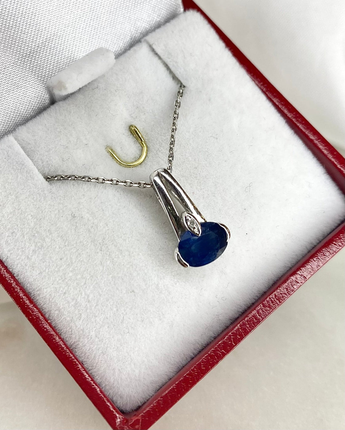 Pendentif Saphir 1 carat &amp; Diamant &quot;Lison&quot; - Elliade Paris
