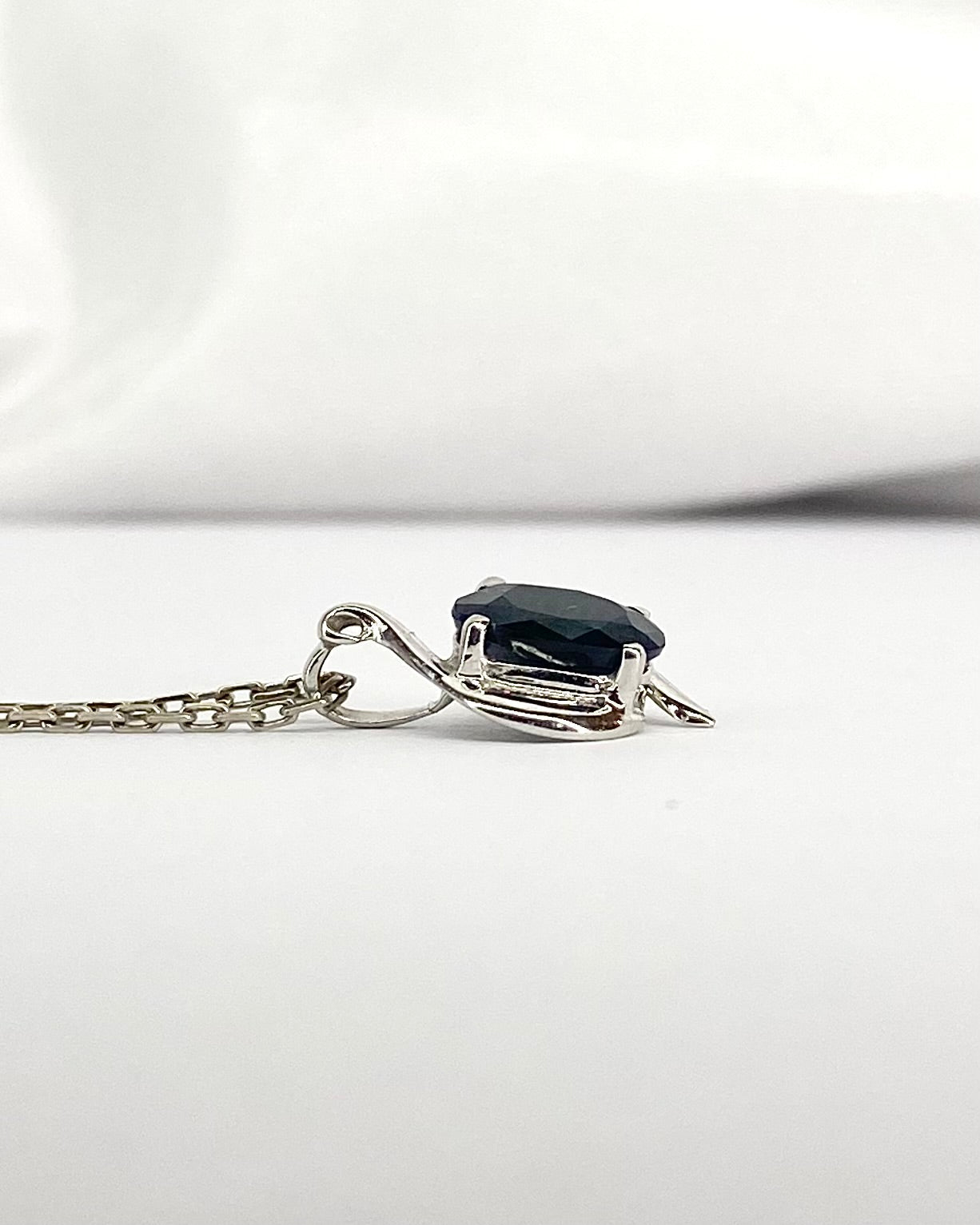 Pendentif Saphir 1 carat "Justine" - Elliade Paris