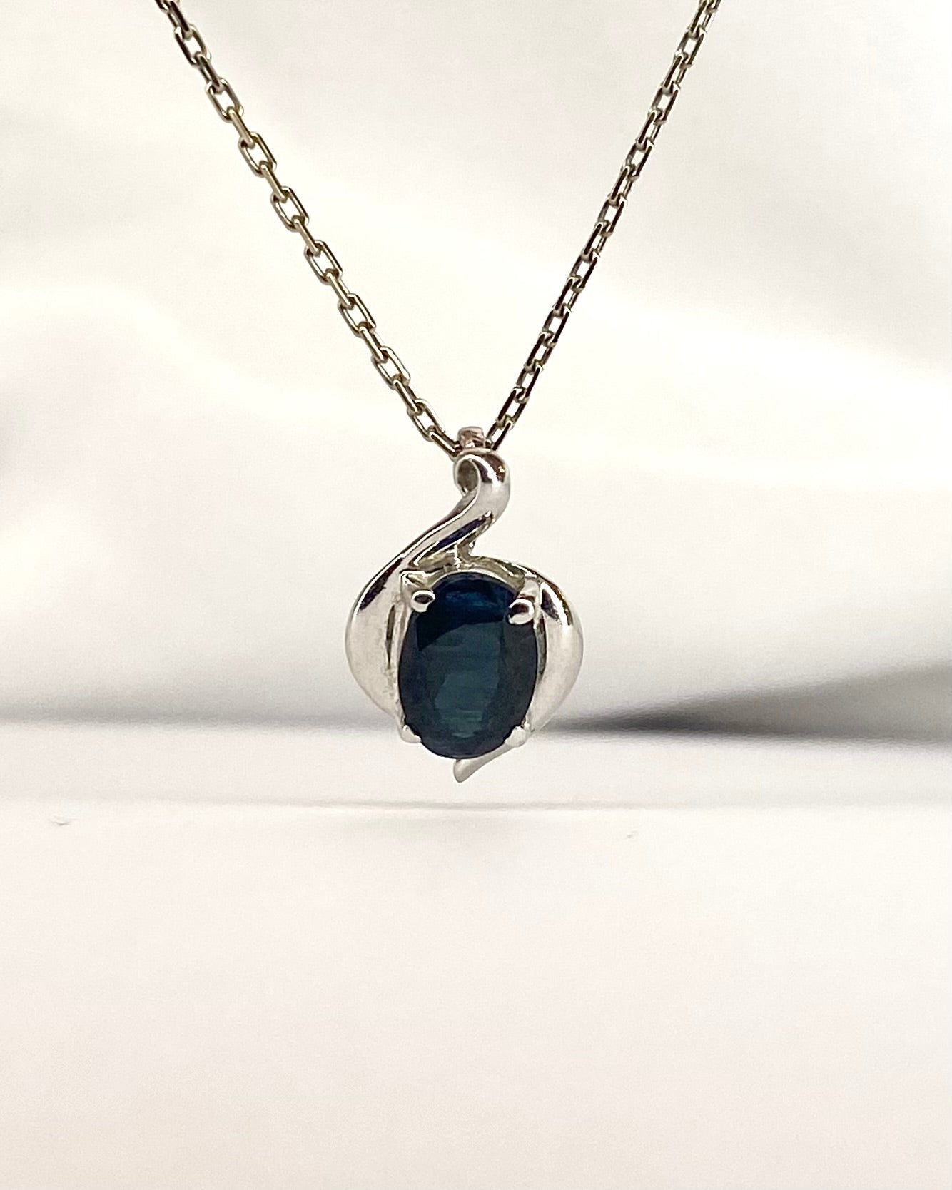 Pendentif Saphir 1 carat "Justine" - Elliade Paris