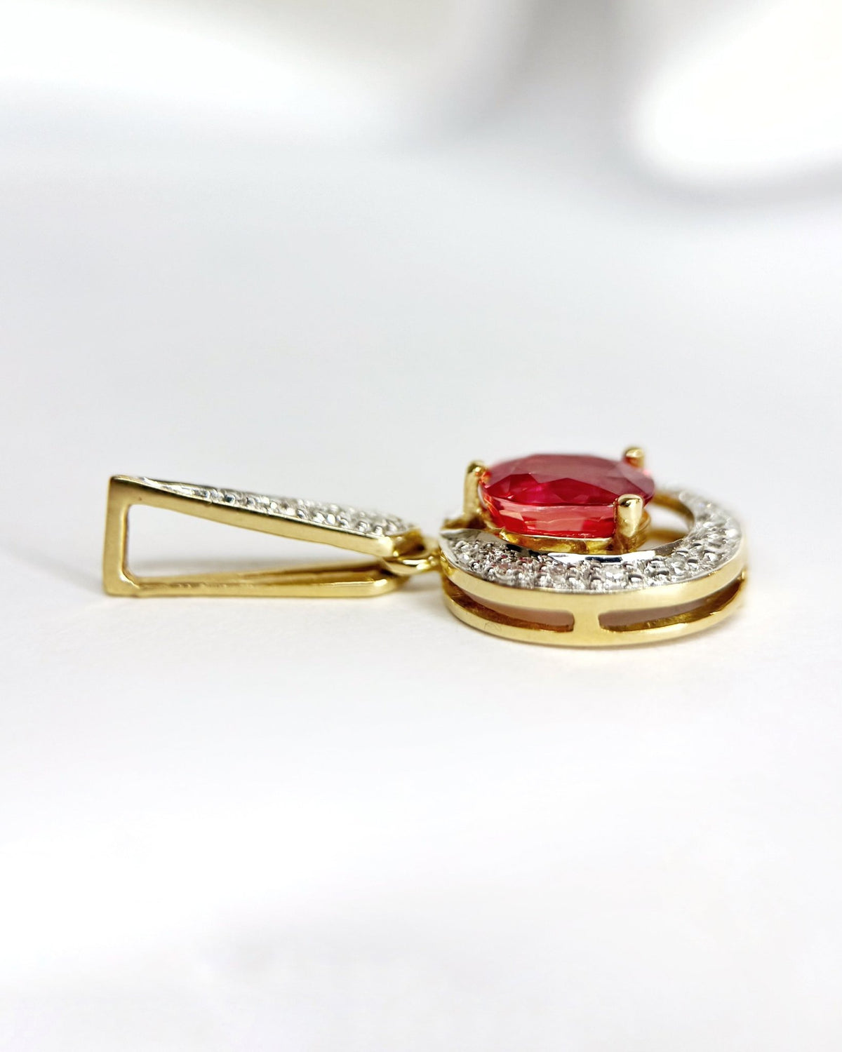 Pendentif Saphir Orange 0.95 carat &amp; Diamants "Edith" - Elliade Paris