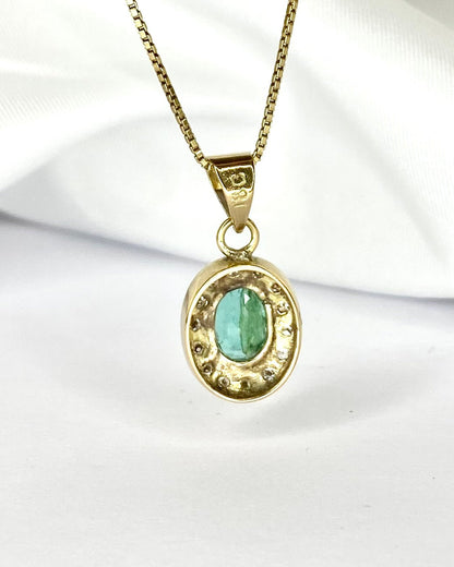 Pendentif Style Art - Déco Émeraude 0.90 carat &amp; Diamants 0.24 carat "Kathline" - Elliade Paris