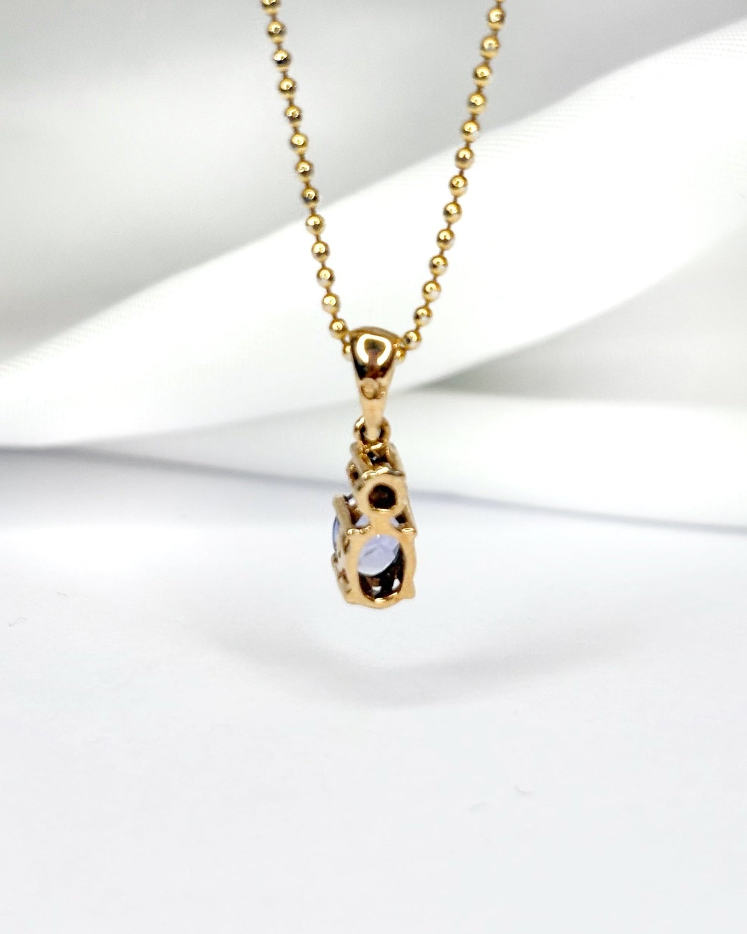 Pendentif Tanzanite 0.45 carat &amp; Diamants "Laura" - Elliade Paris