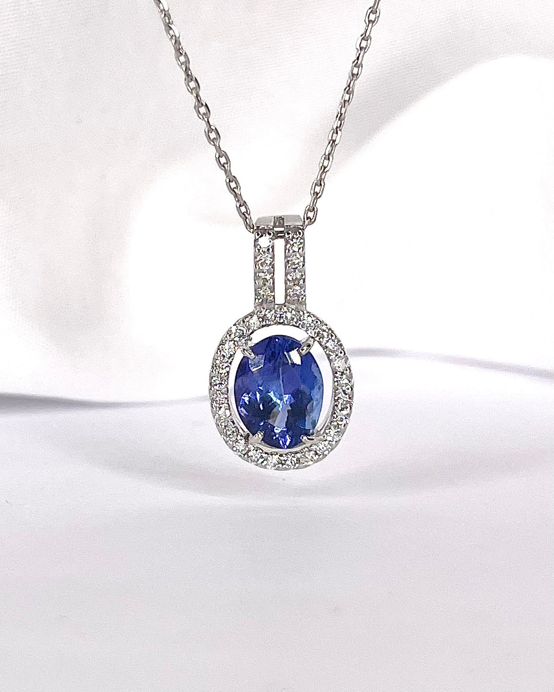 Pendentif Tanzanite 1.73 carat &amp; Diamants 0.29 carat "Calie" - Elliade Paris