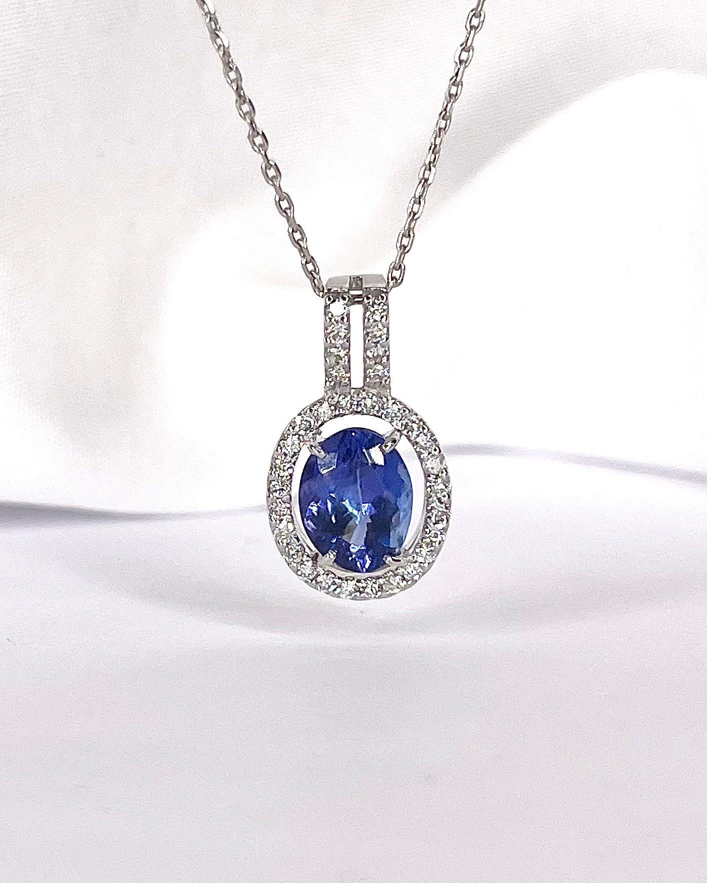 Pendentif Tanzanite 1.73 carat &amp; Diamants 0.29 carat "Calie" - Elliade Paris