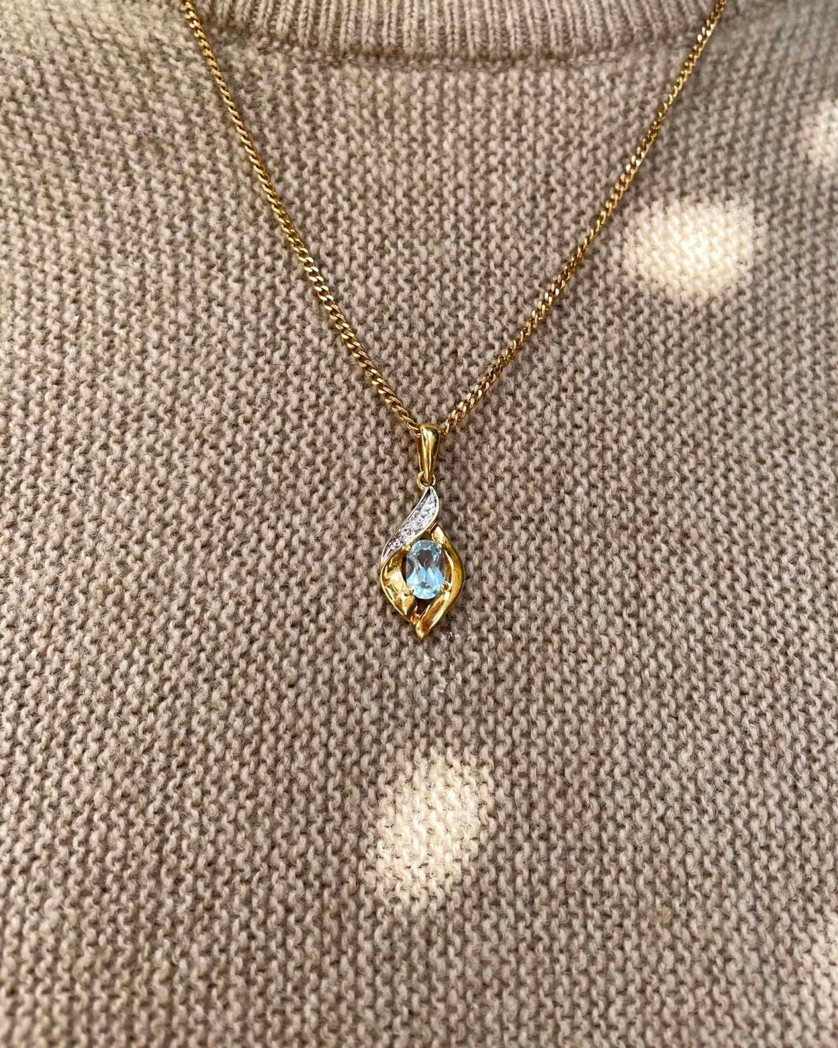 Pendentif Topaze 0.60 carat &amp; Diamant "Erelle" - Elliade Paris