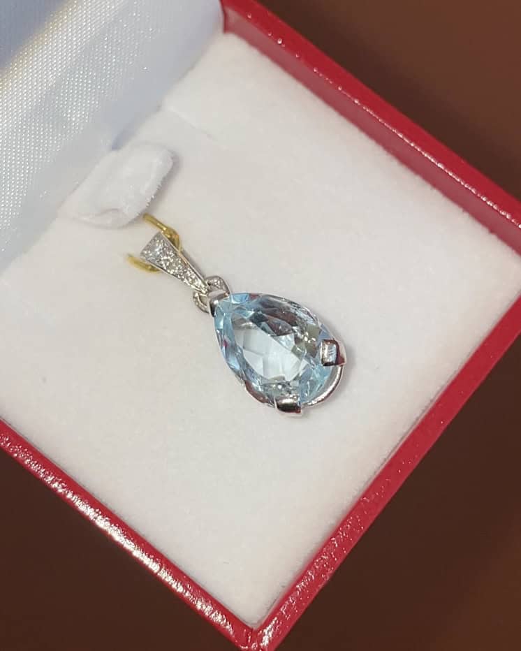 Pendentif Topaze 5 carats et Diamants "Mariline"