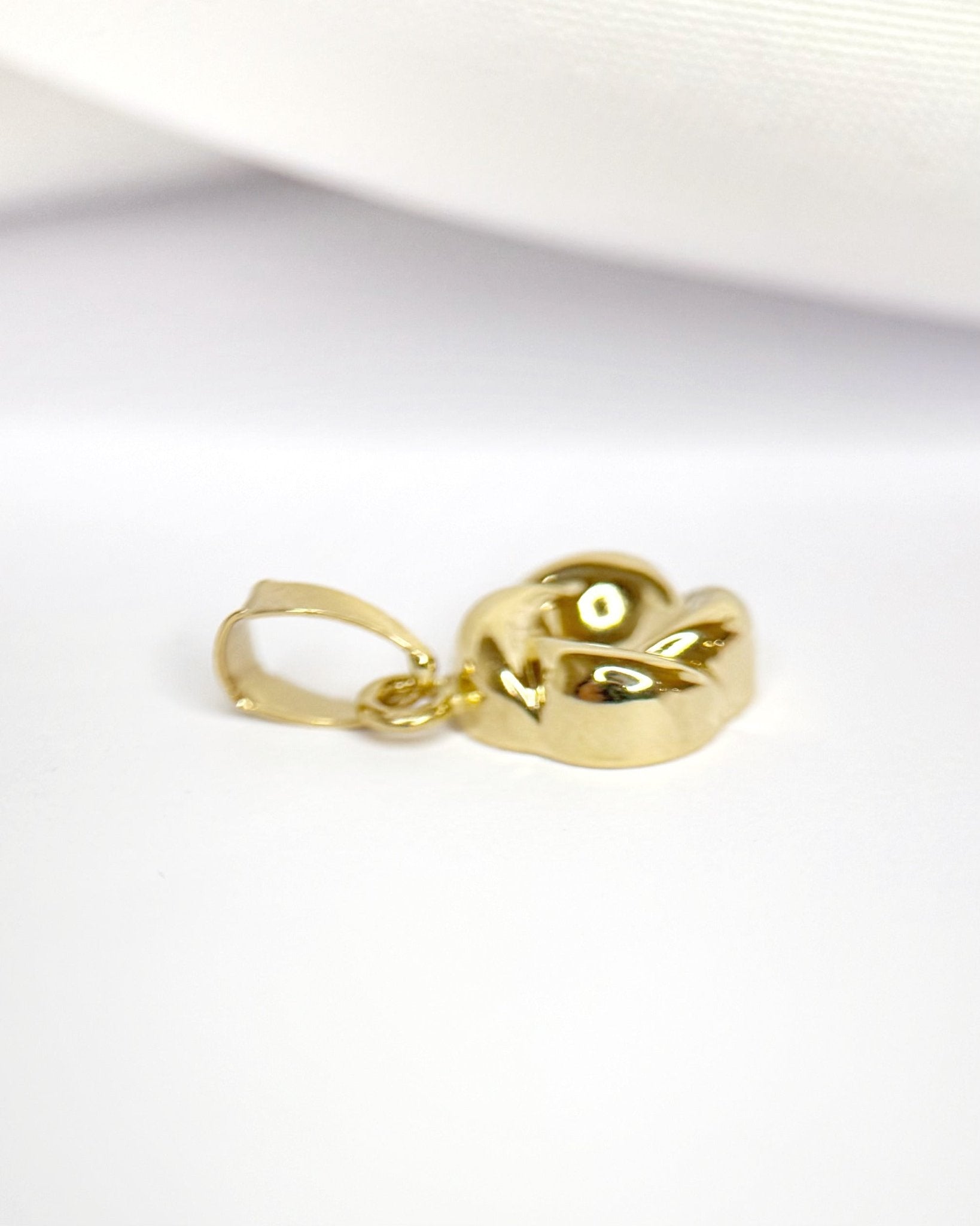 Pendentif Tourbillon Or Jaune 18 carats "Isidore" - Elliade Paris