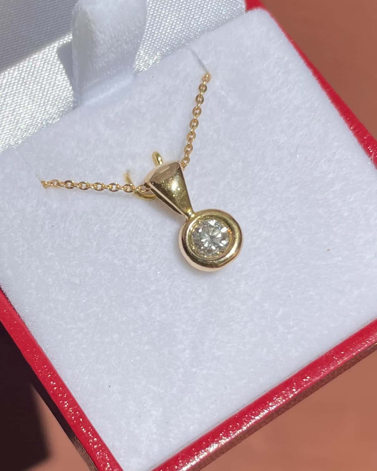 Pendentif Vintage Diamant 0.30 carat "Tess"