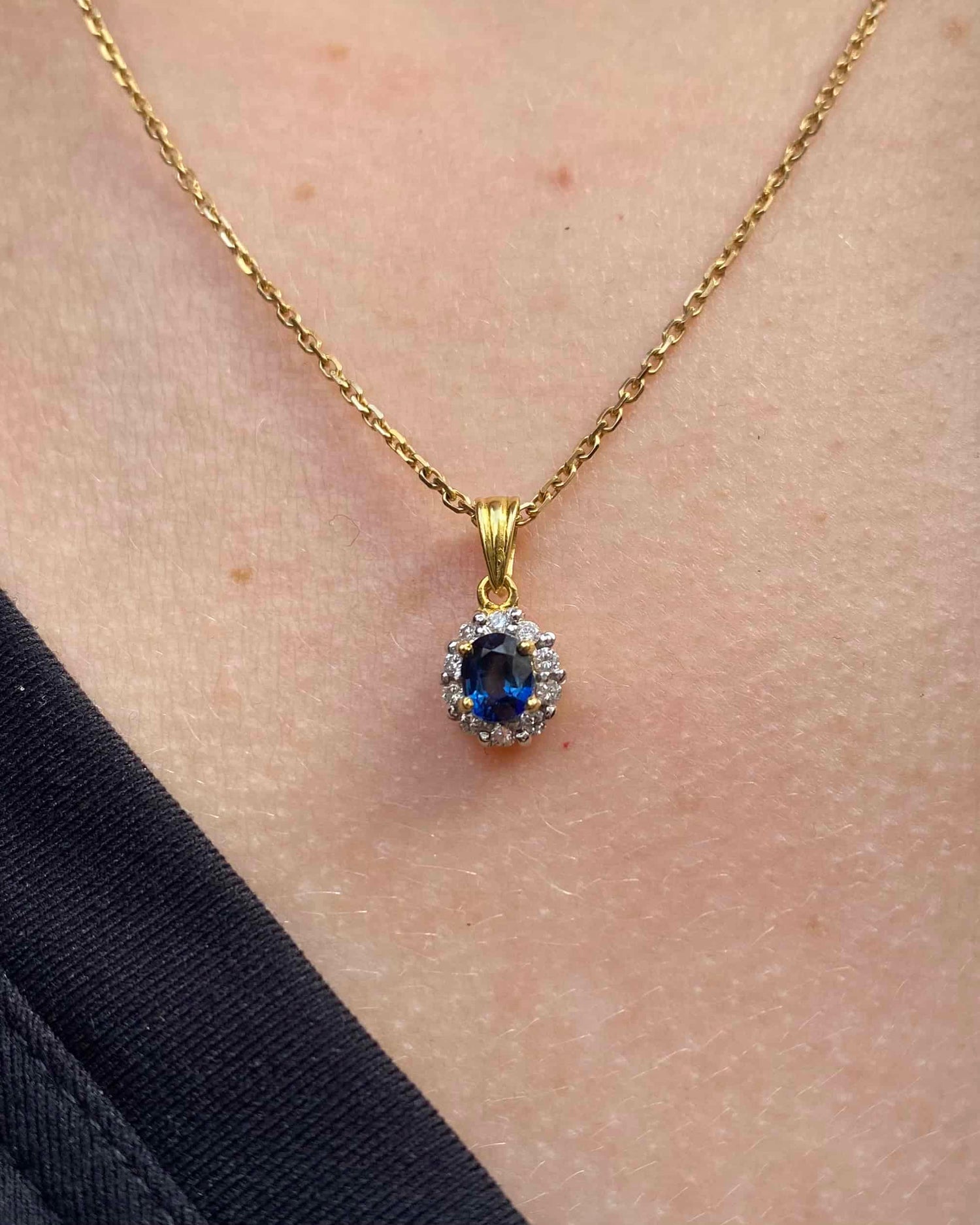 Pendentif Marguerite Saphir &amp; Diamants &quot;Liza&quot;