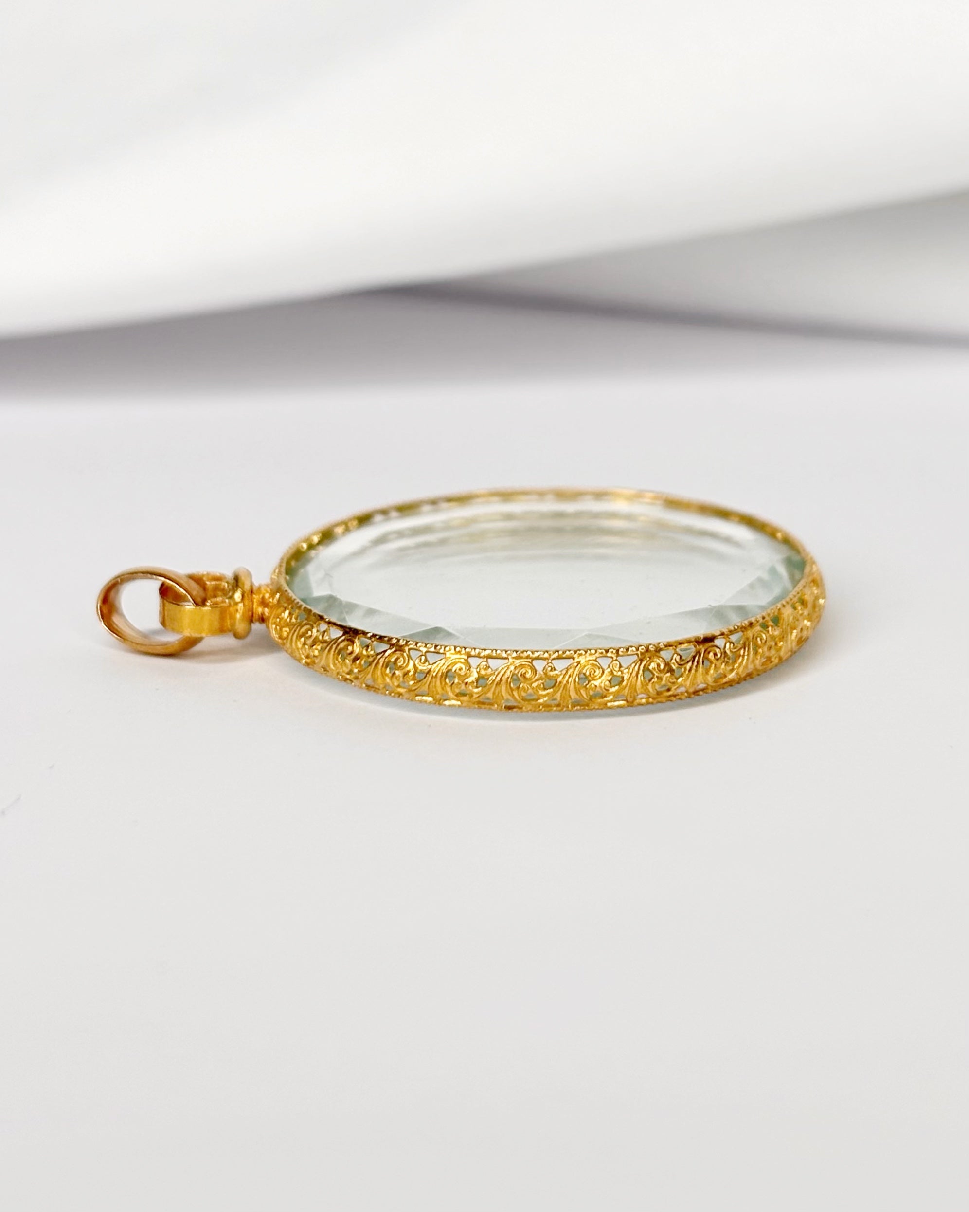 18-Carat Yellow Gold Pendant &amp; "Ariette" Glass