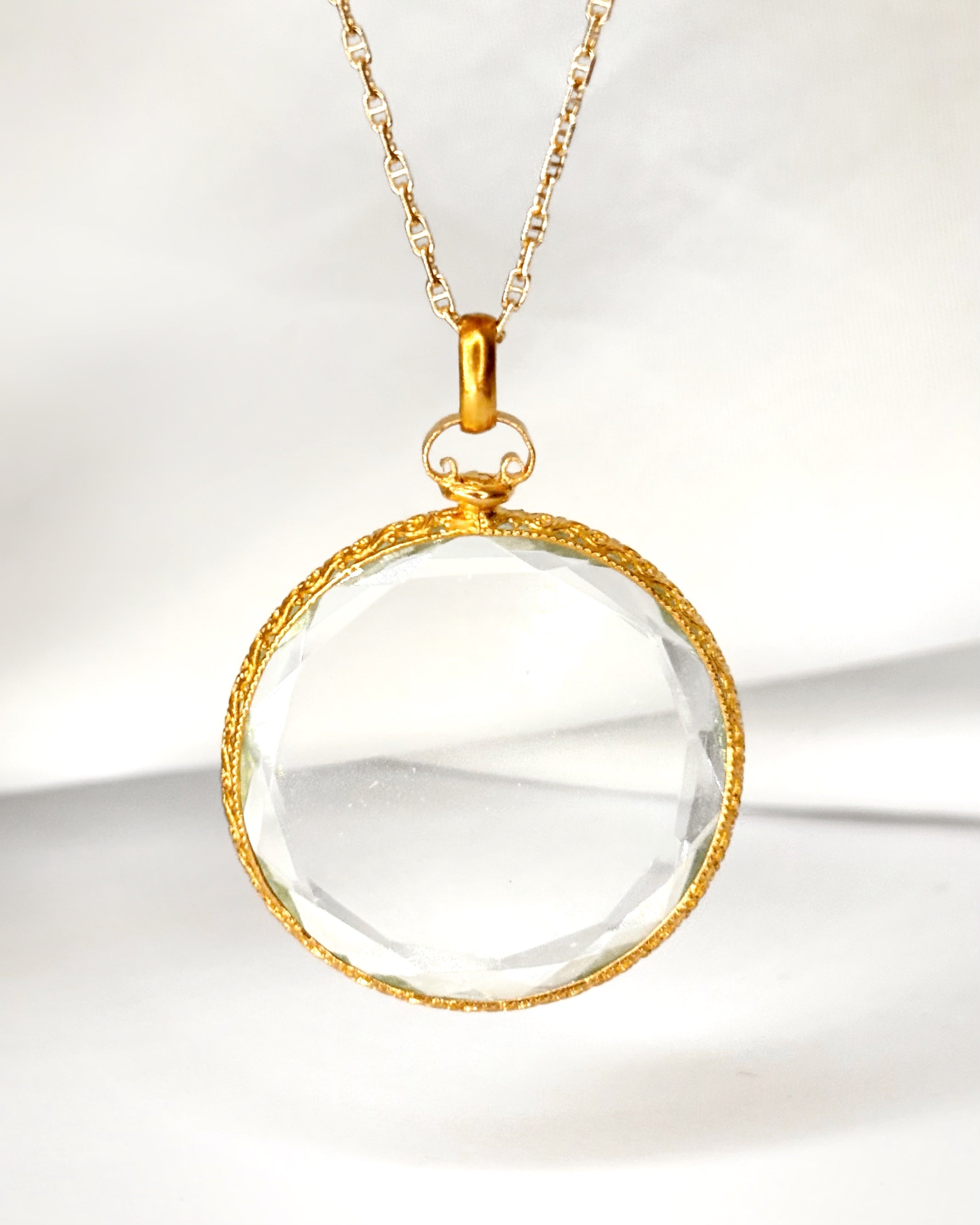 18-Carat Yellow Gold Pendant &amp; "Ariette" Glass