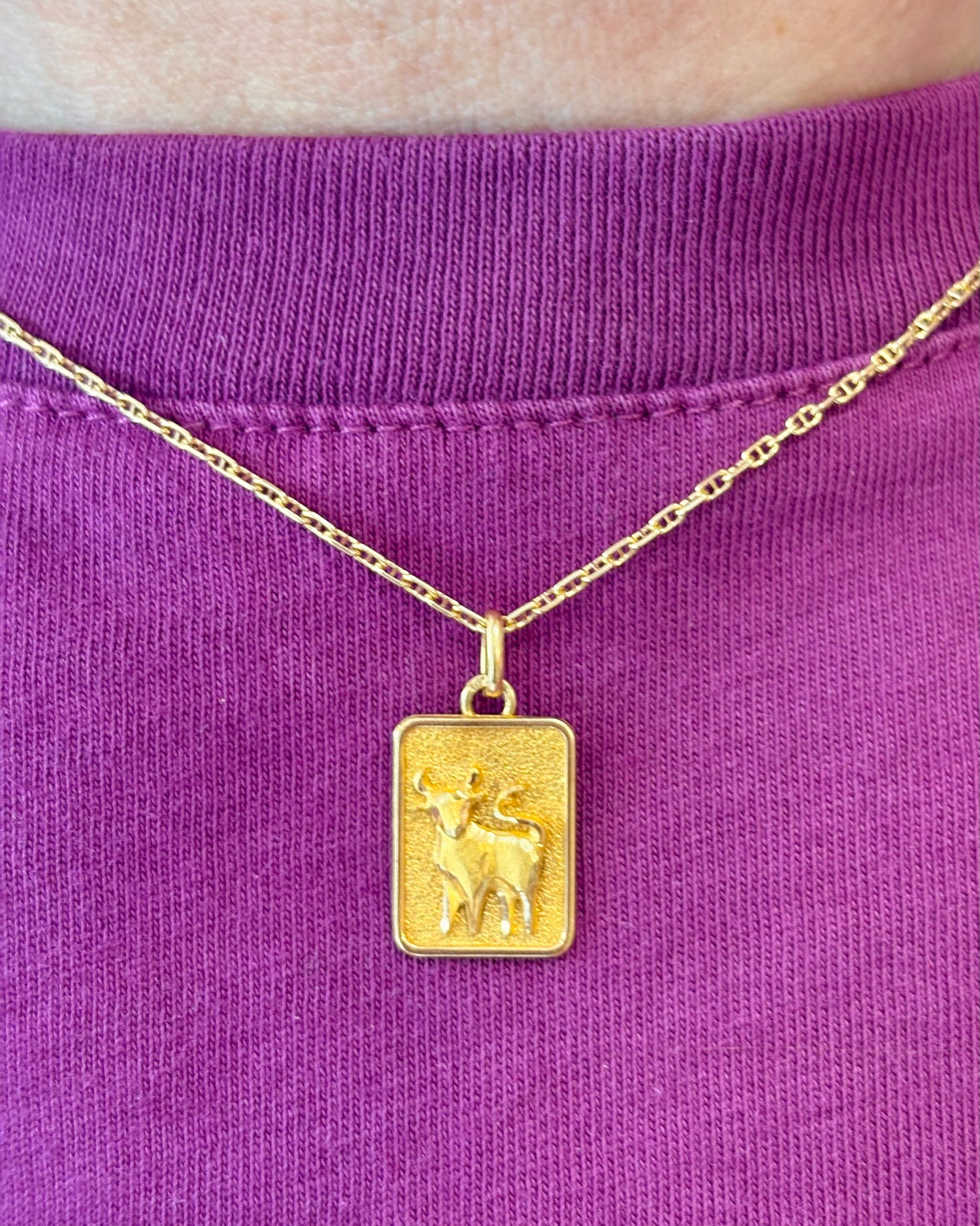 Pendentif Astro Taureau Or Jaune 18 carats "Cyrielle"