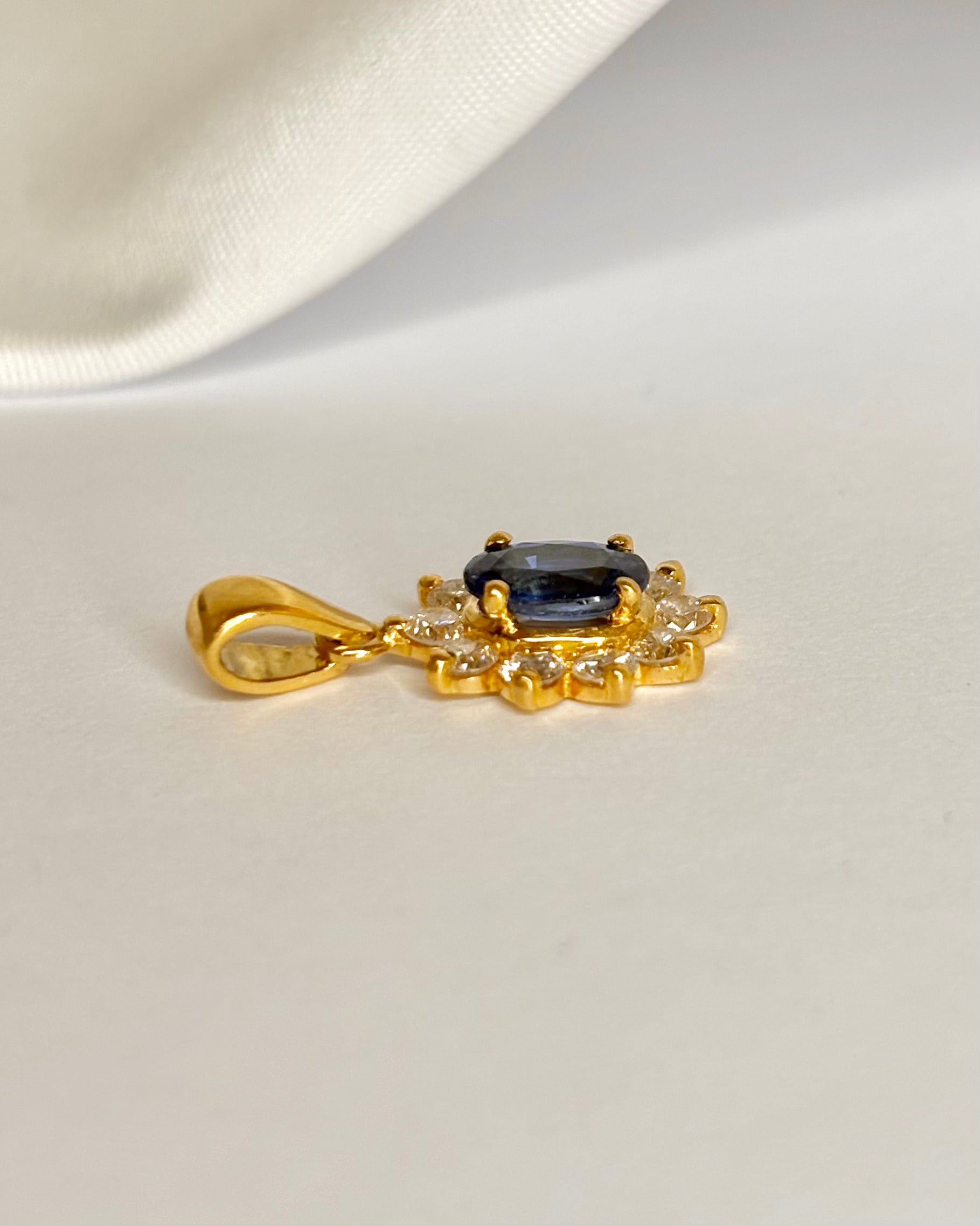 Anillo margarita esmeralda